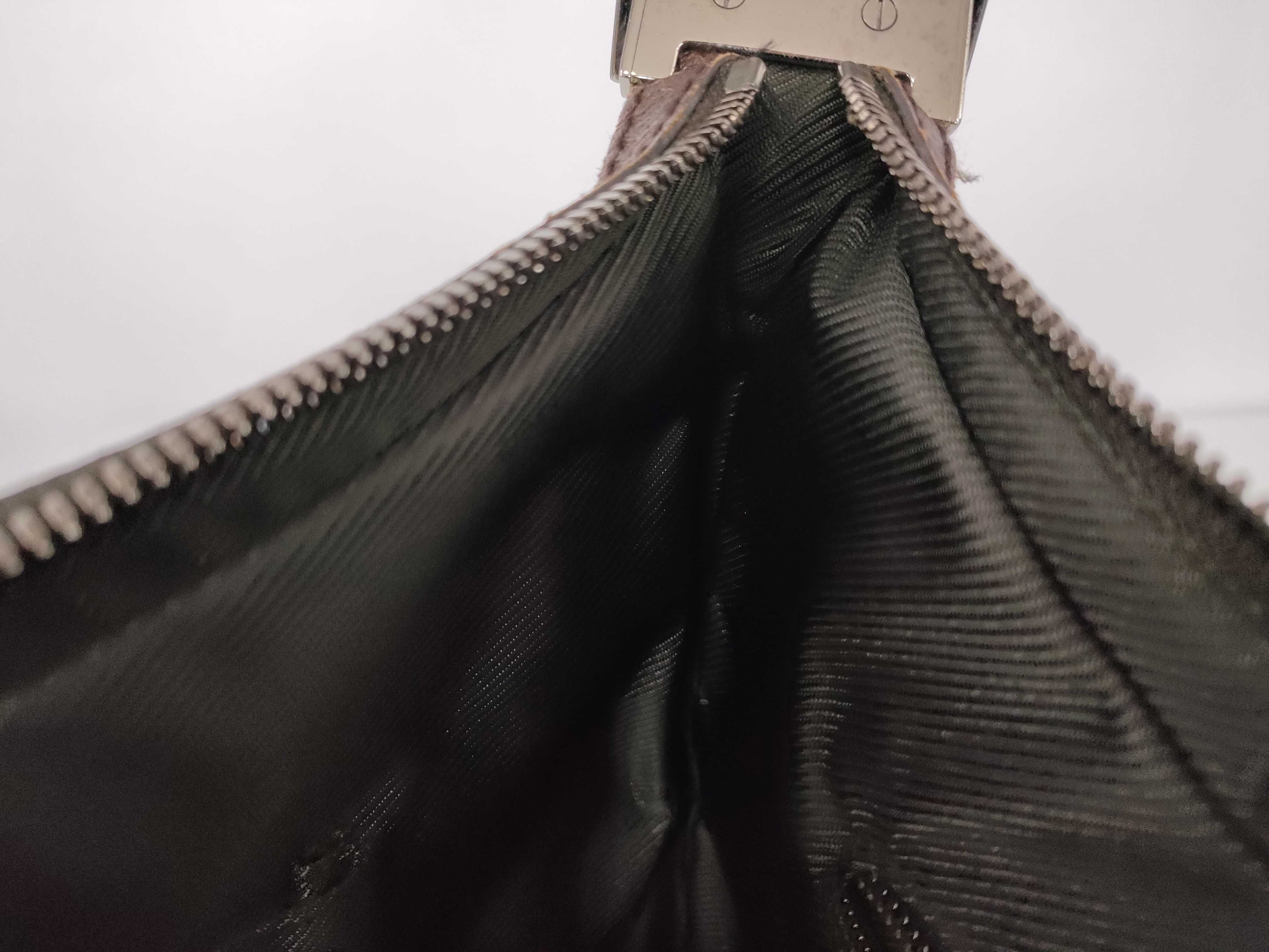 GG canvas shoulder bag, no tears expected. ¥40,000 — view 13