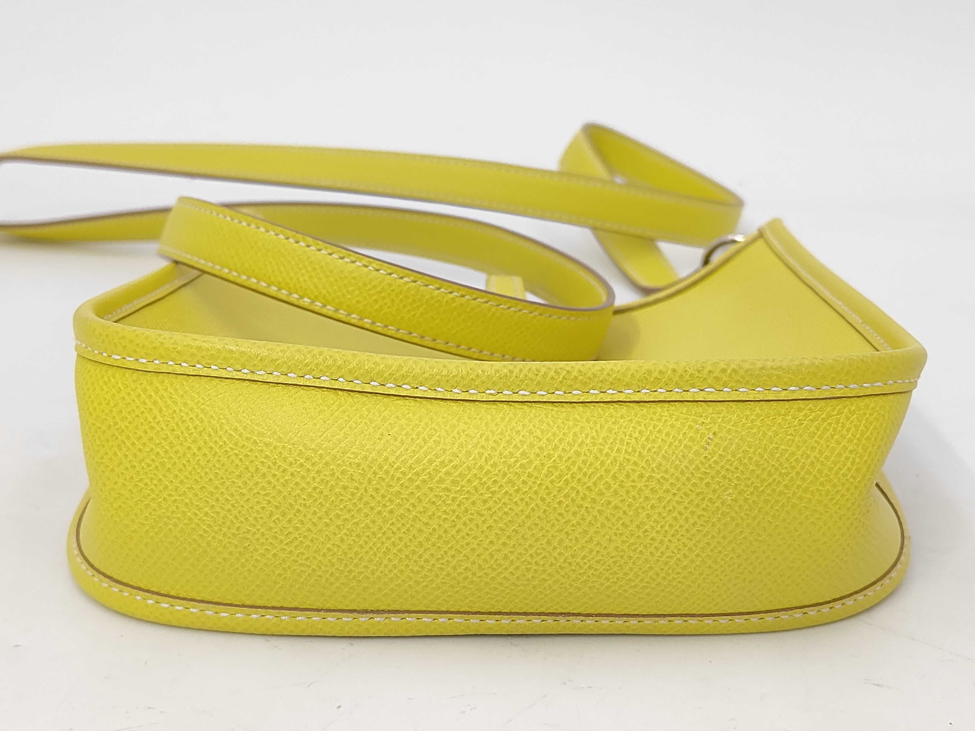 Evelyne TPM Veau Epsom Lime SS P stamp Shoulder Bag — view 4