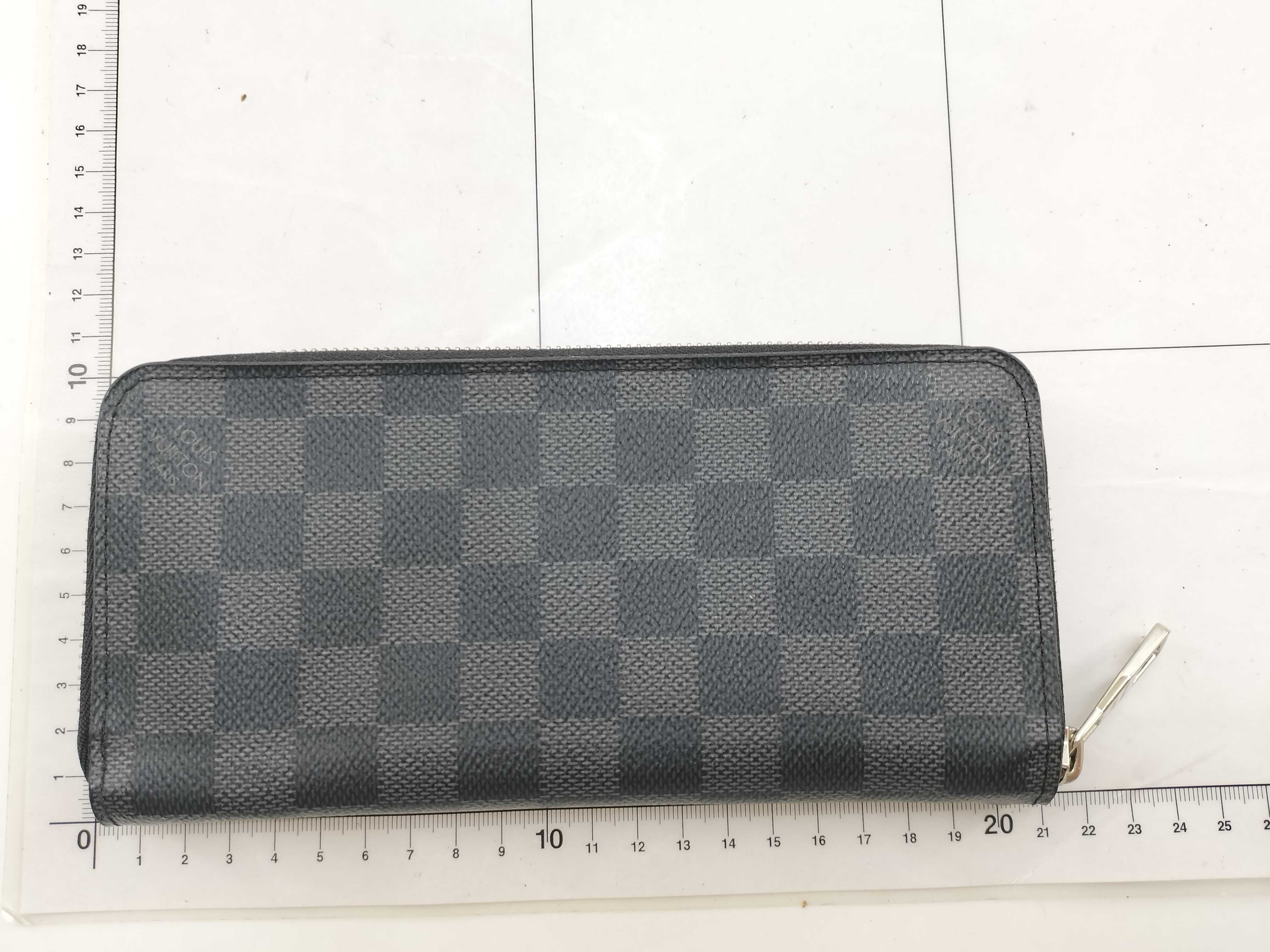 Damier Graphite Zippy Wallet Vertical — view 2