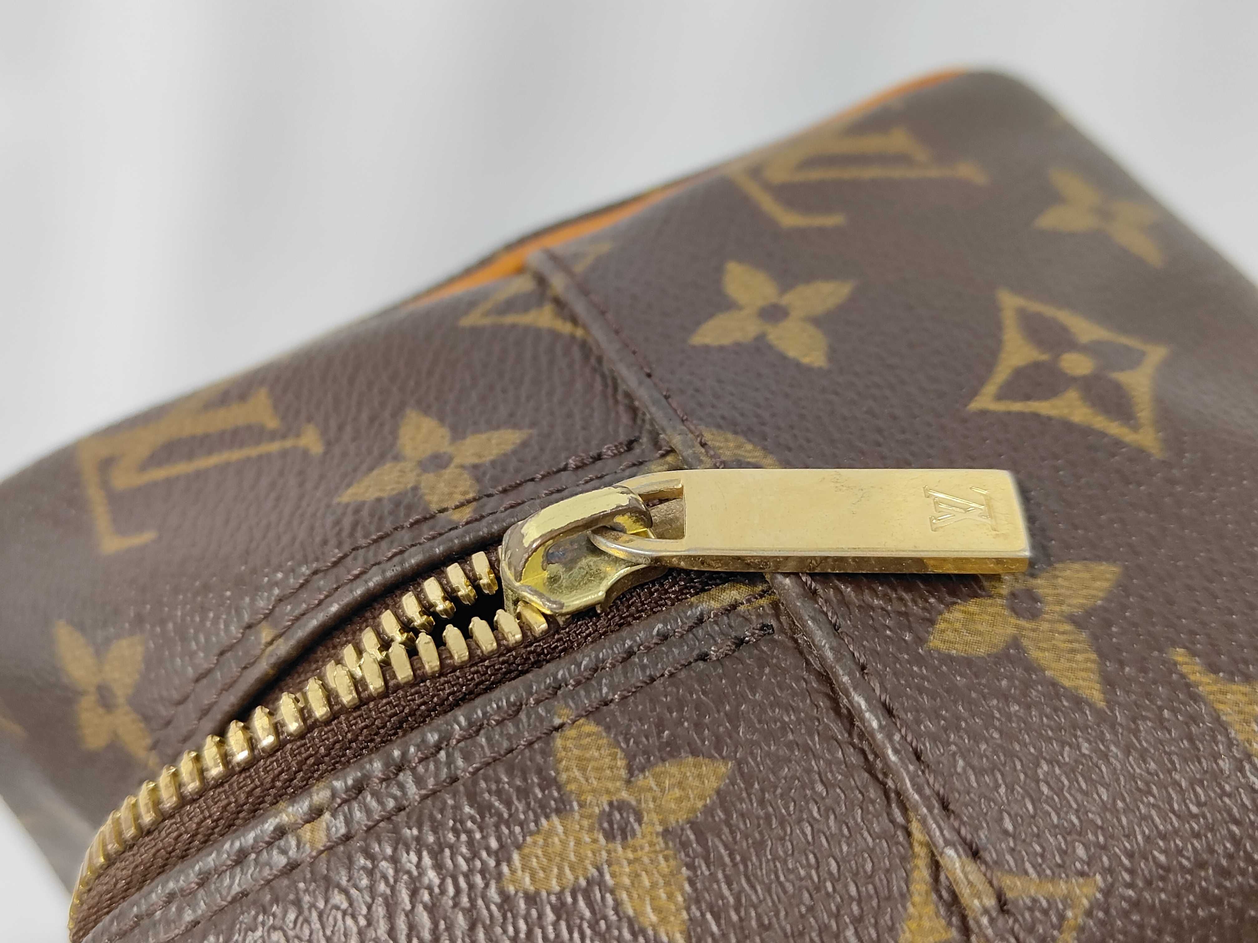 Monogram Cite MM Tote Bag — view 10