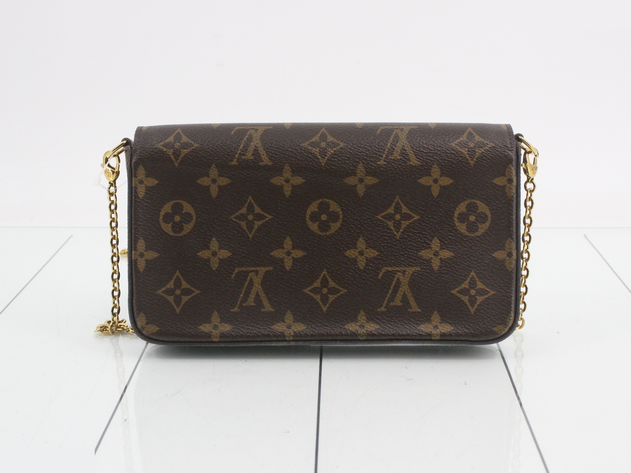 Pochette Felice, Fuchsia, with chain strap and two pouches. — view 2