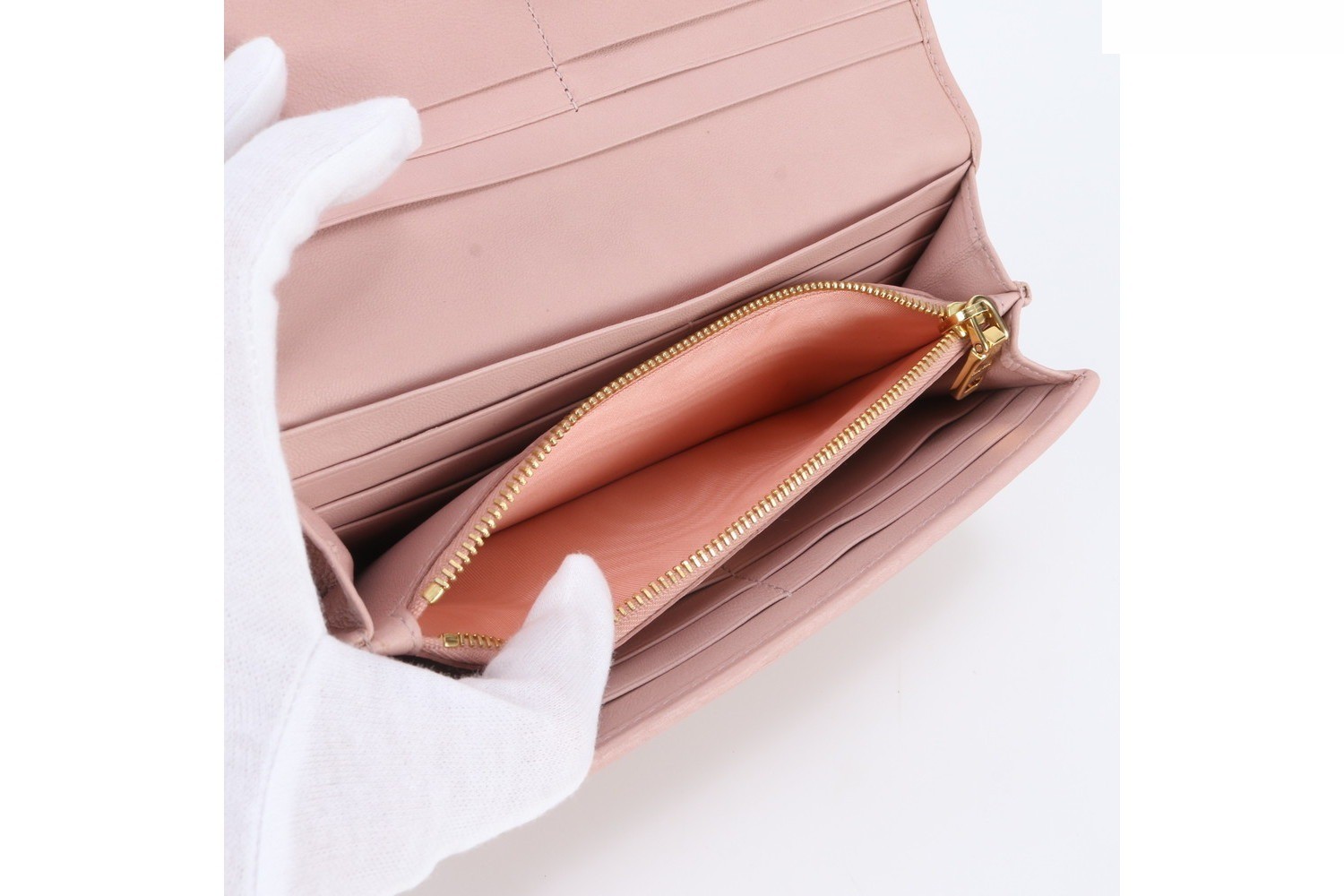 Matelassé leather long wallet — view 7