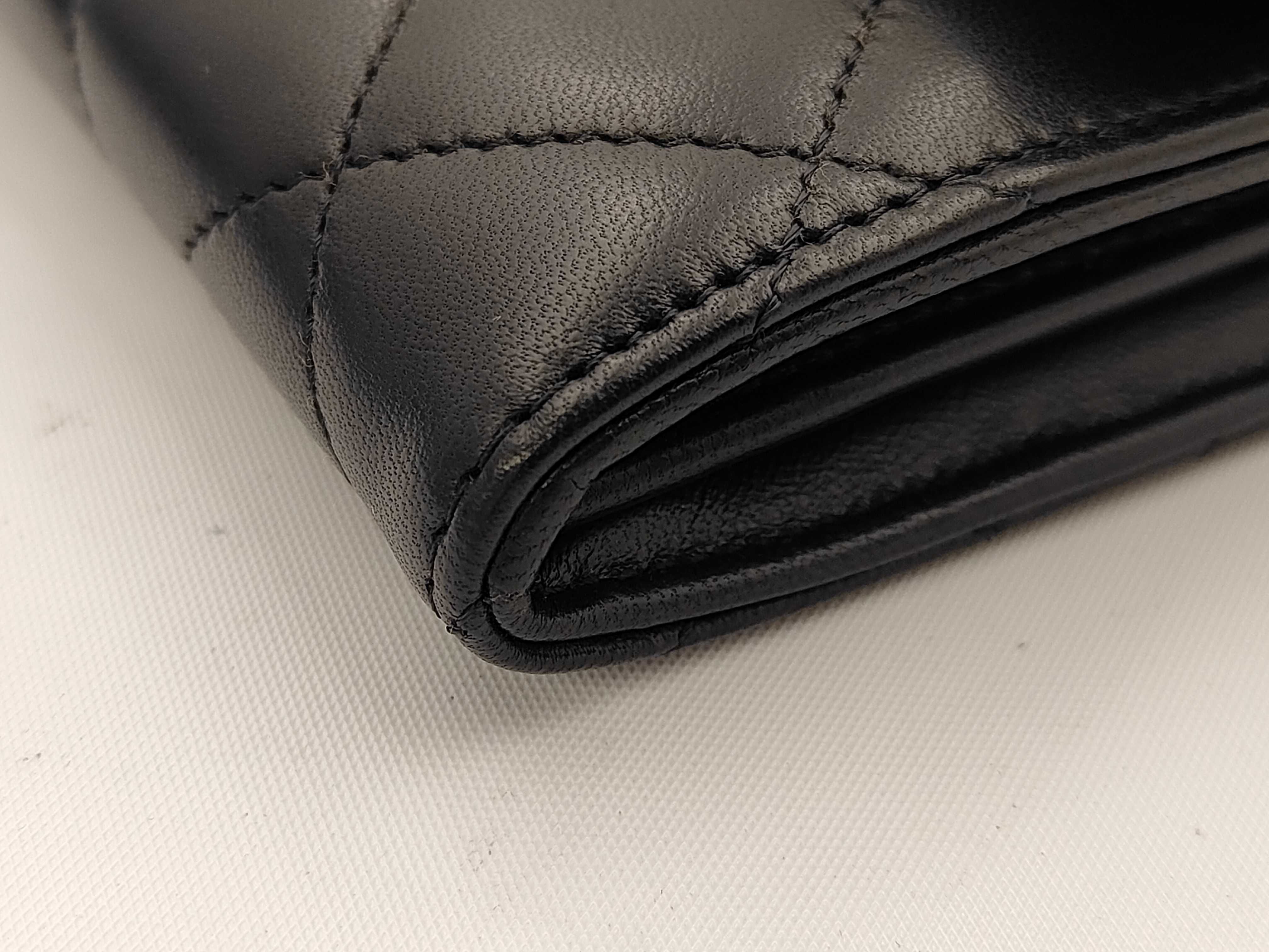 Matelassé Lambskin Wallet (Serial Number 22) — view 3