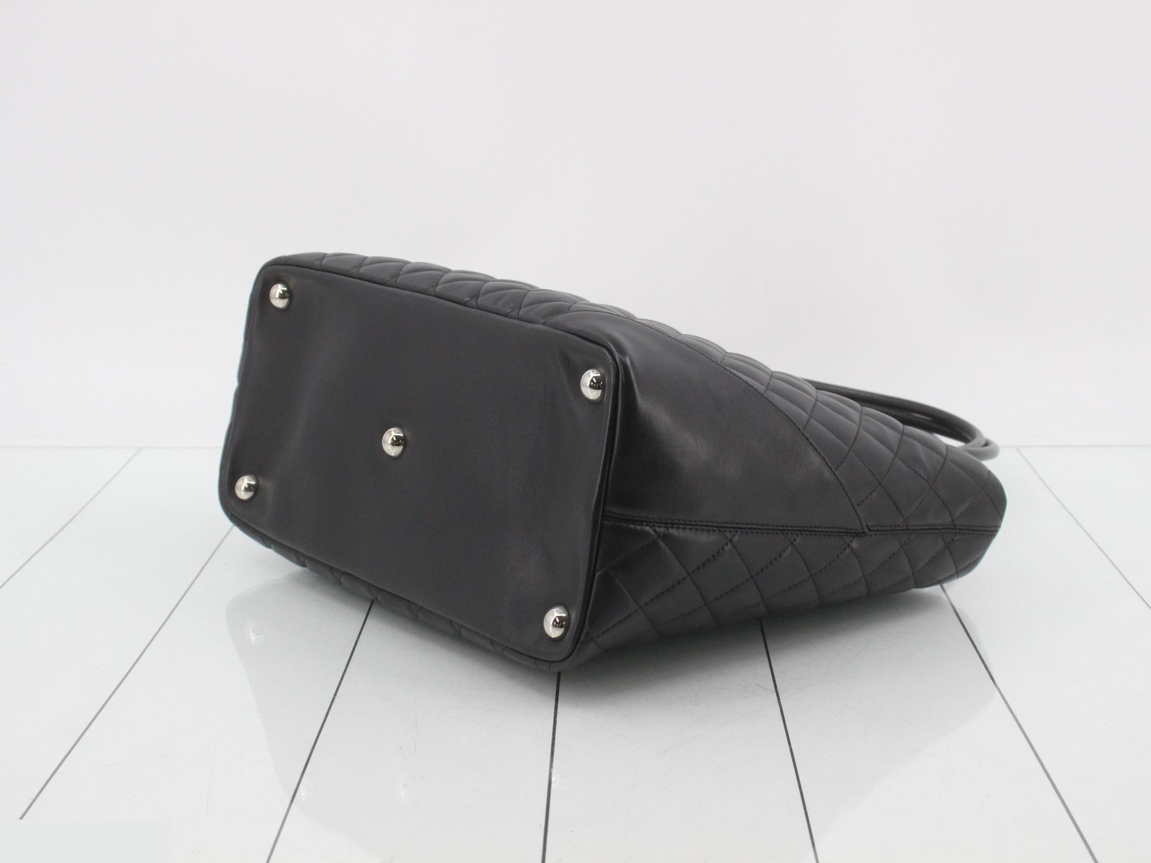 Cambon Line Large (Bag) - Tote Bag — view 6