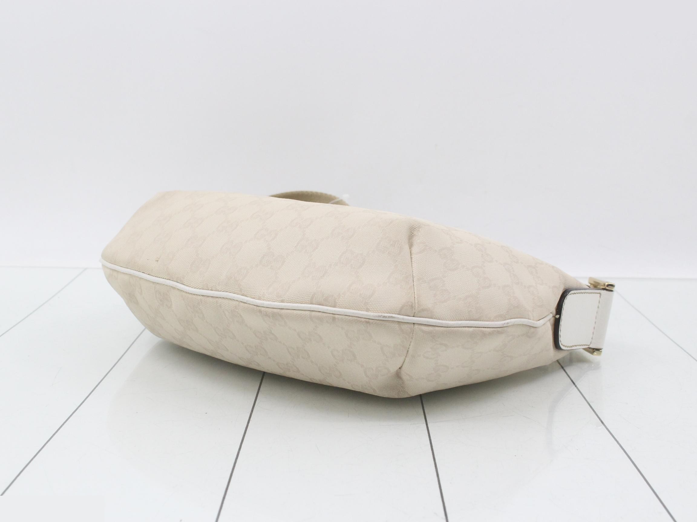 GG Canvas Sherry Shoulder Bag — view 6