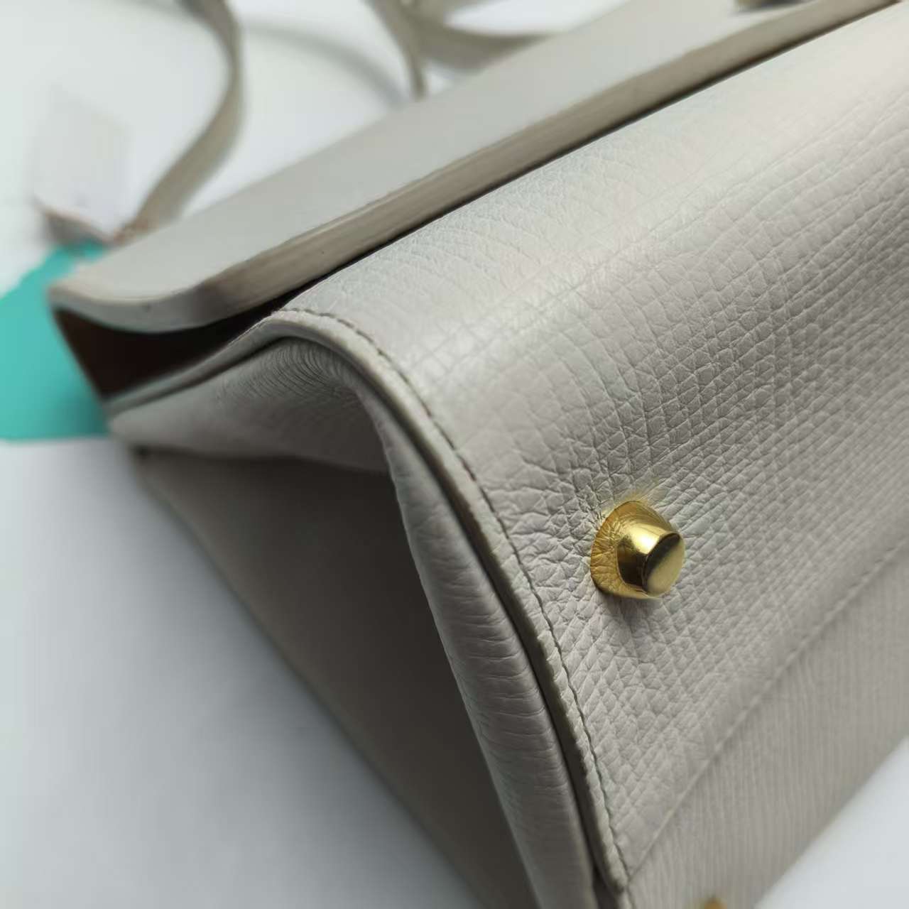 【*Shipped from: China*】BOTTEGA VENETA Angle Leather Shoulder Bag — view 6