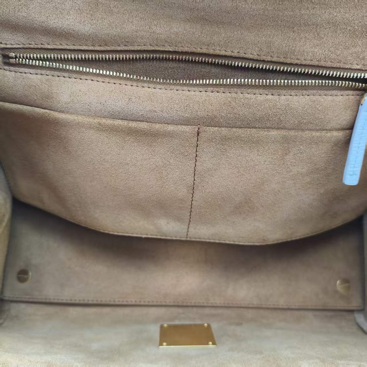 【*Shipped from: China*】BOTTEGA VENETA Angle Leather Shoulder Bag — view 8