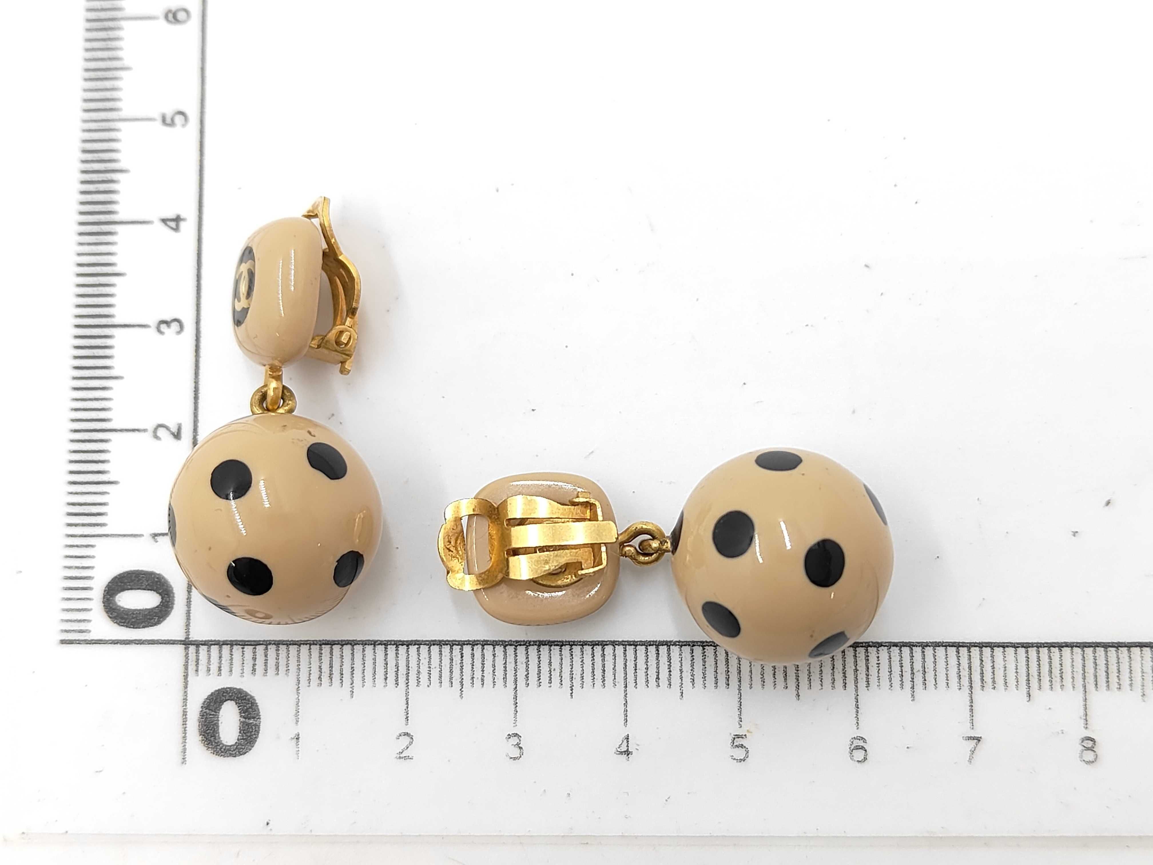 earrings, Coco Mark ball design, beige. — view 6
