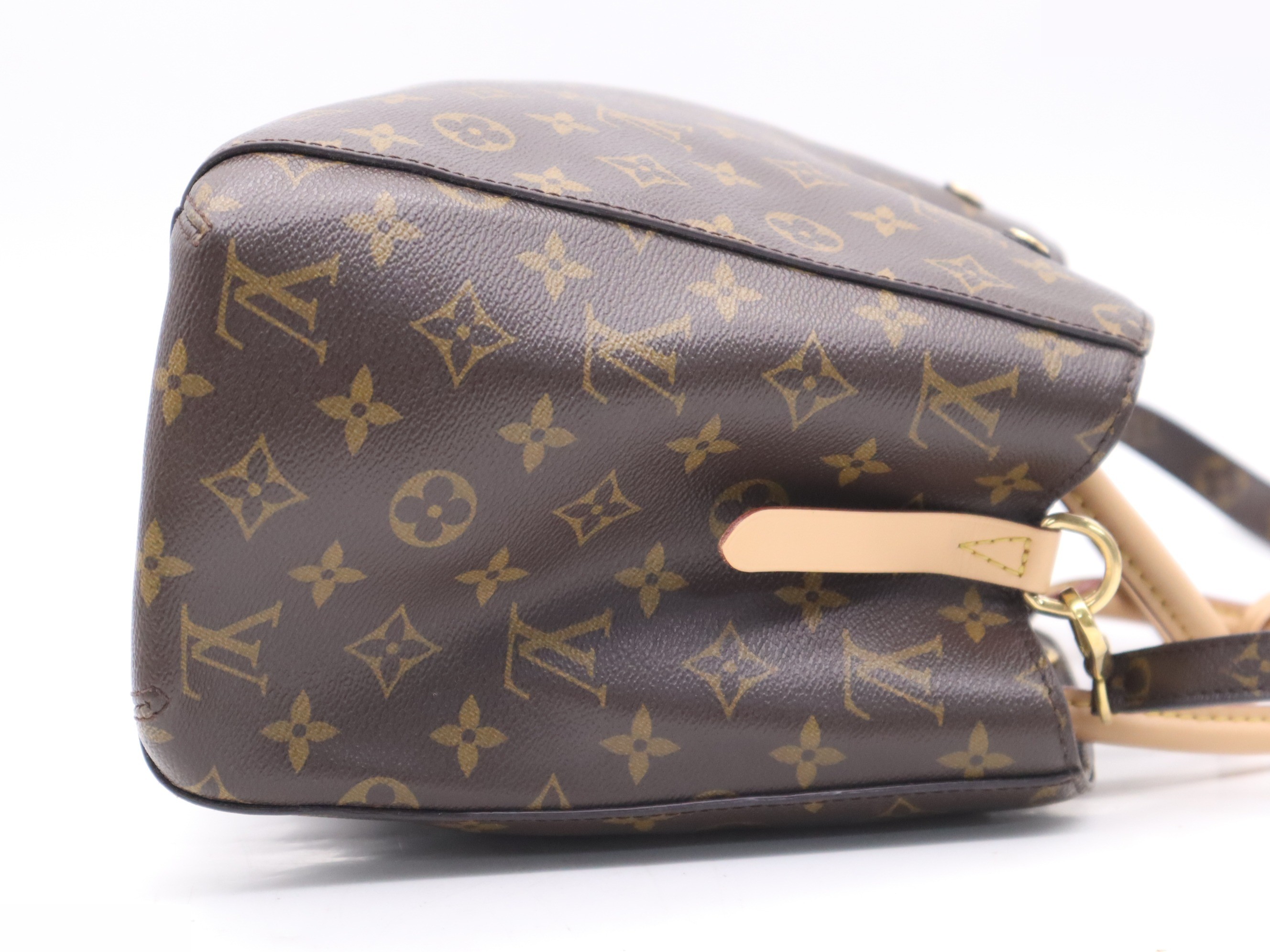 Montaigne MM (Shoulder strap, padlock, 2 keys, clochette, and dust bag included) — view 5