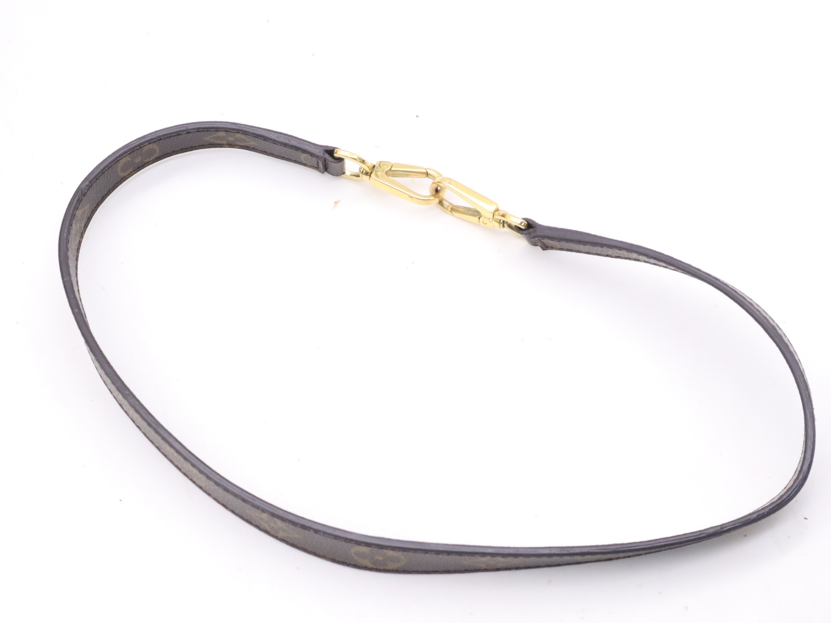 Montaigne MM (Shoulder strap, padlock, 2 keys, clochette, and dust bag included) — view 8