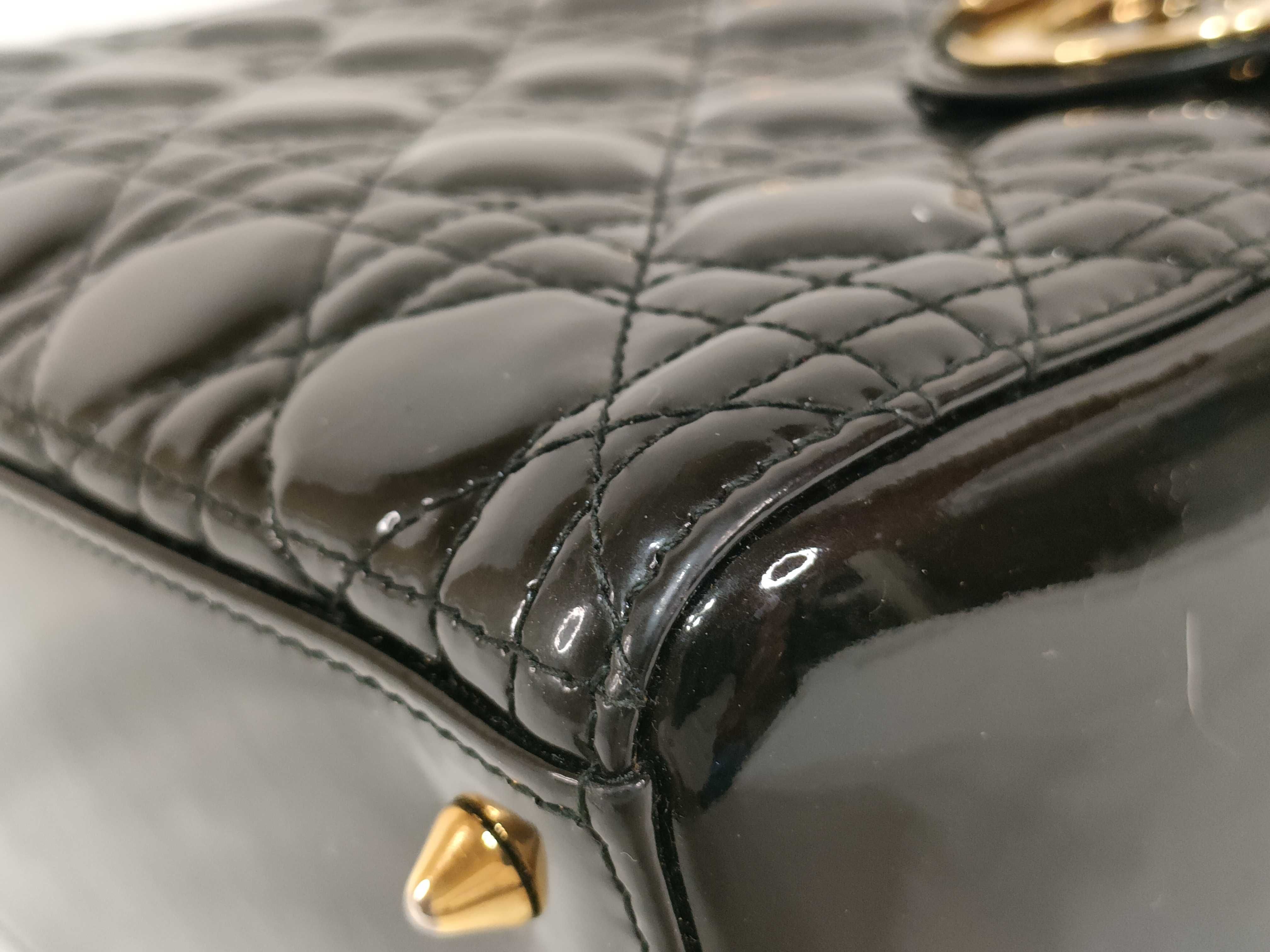 Lady Dior Medium Lady Shoulder Bag — view 7