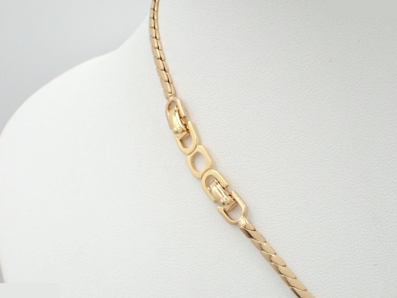 Other line: Precious metal necklaces and pendants, neck circumference approximately 40cm. — view 2