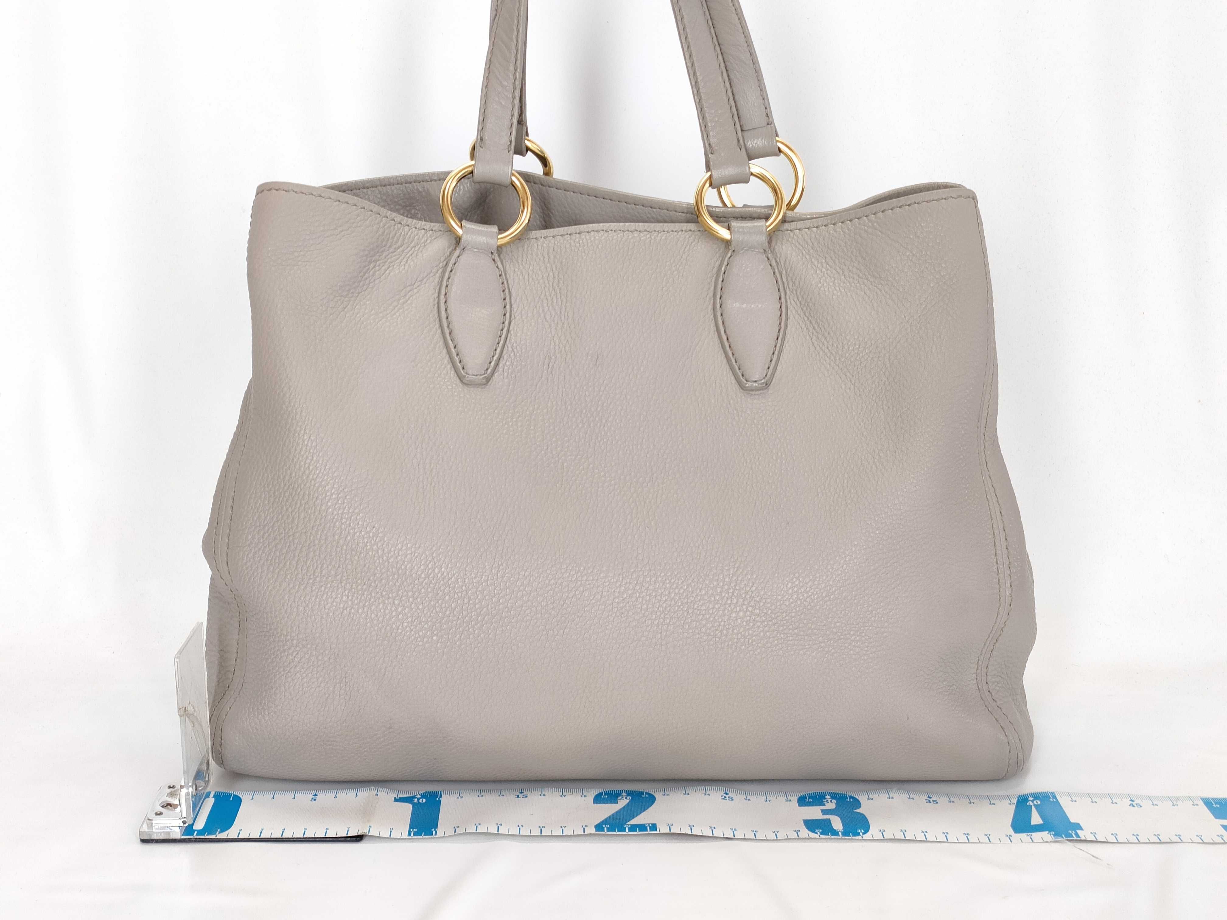 Vitello Luxe One-Shoulder Bag Tote Bag Gathered Tote Bag — view 2