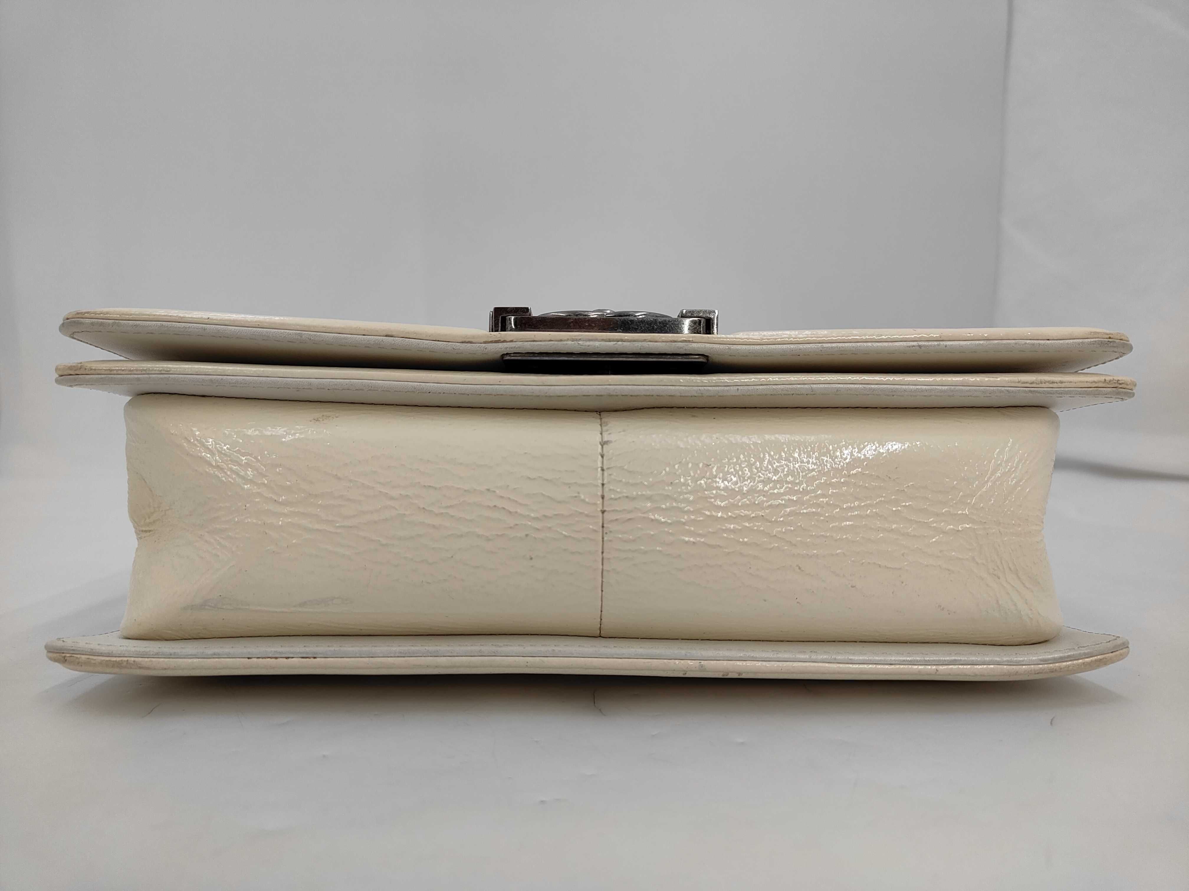 Chain Shoulder Bag, Patent Leather, White, Silver, Boy Chanel, Series 19 (Shoulder Bag) — view 3