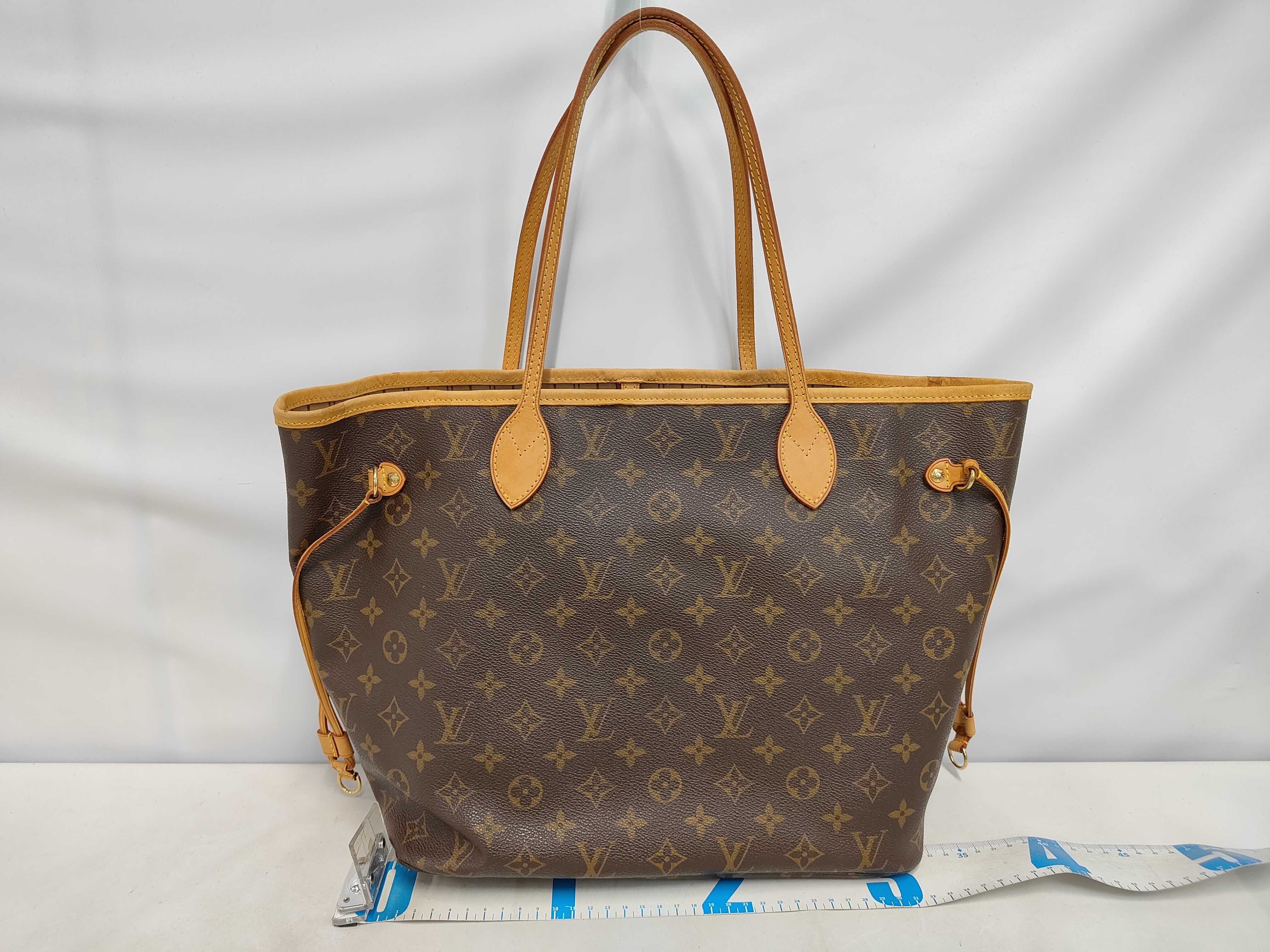 Neverfull MM Tote Bag — view 2