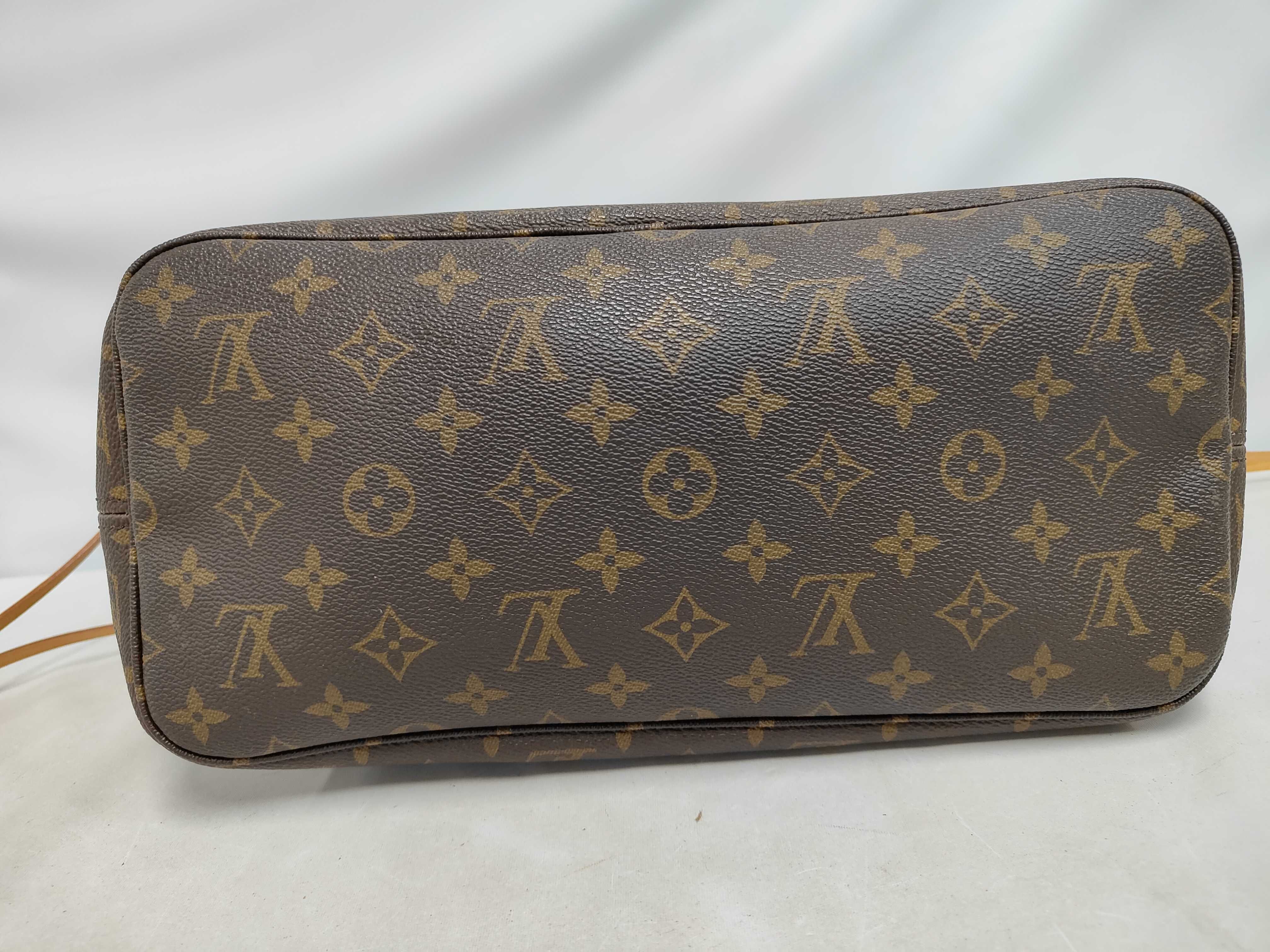 Neverfull MM Tote Bag — view 4