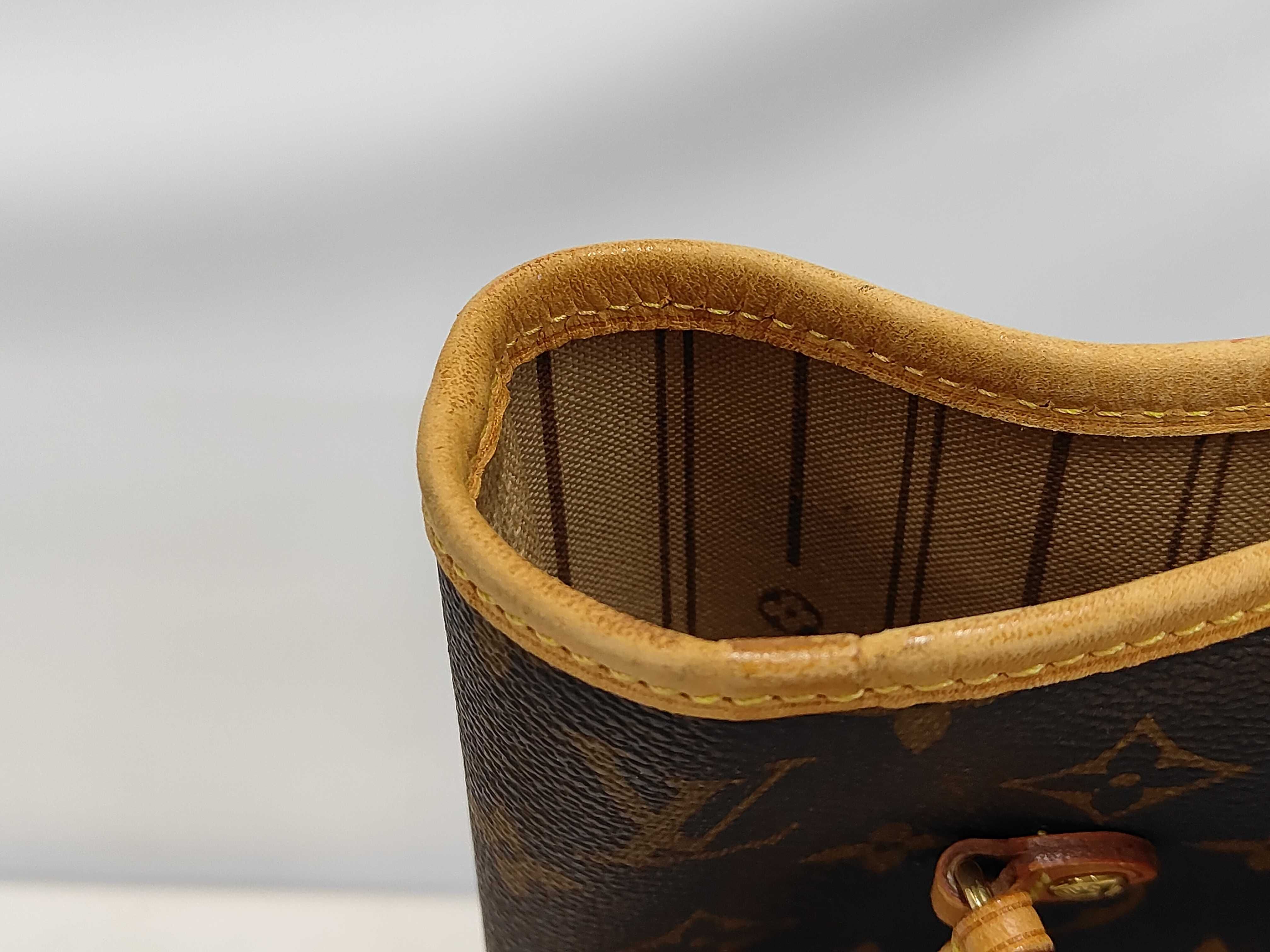 Neverfull MM Tote Bag — view 10