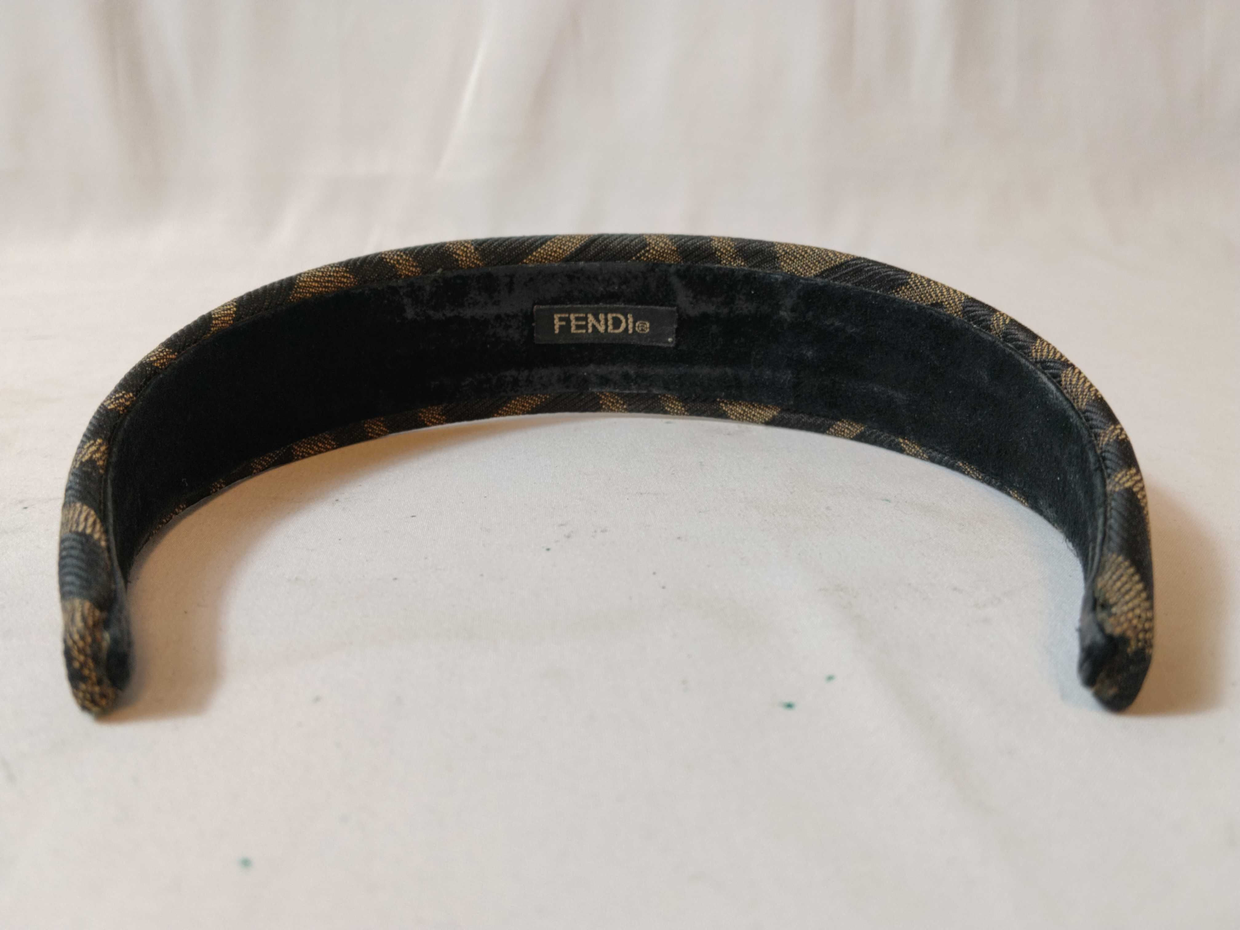 headband and other accessories — view 3