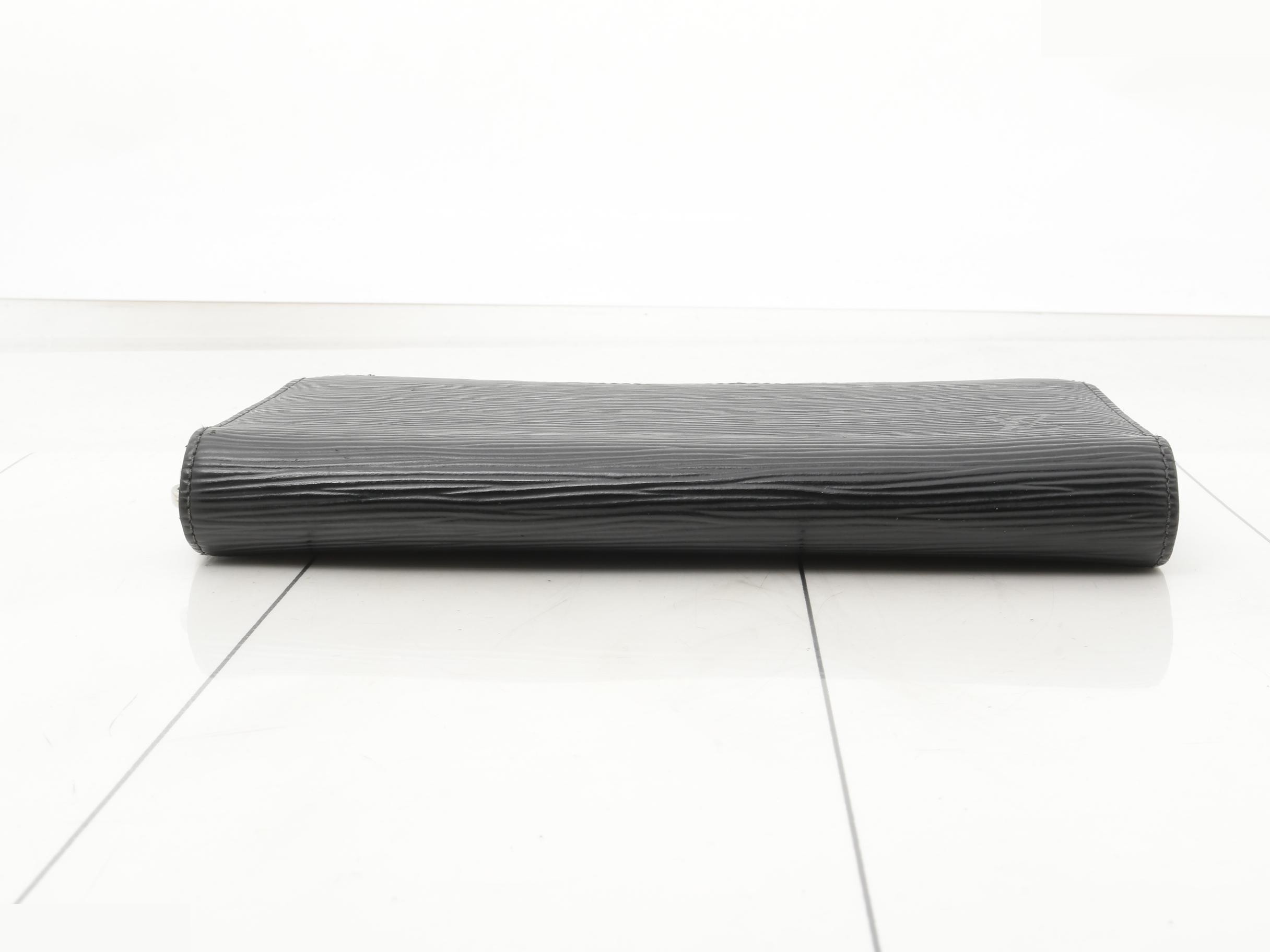 Epi Zippy Wallet Long Wallet — view 3