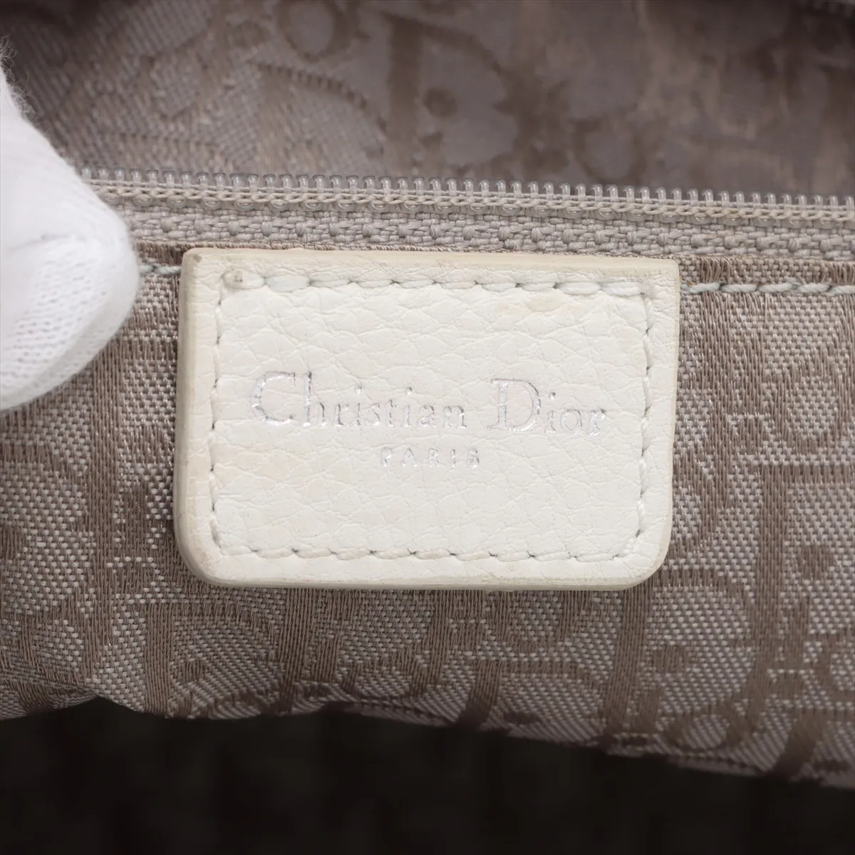 Cannage Leather Handbag White — view 11
