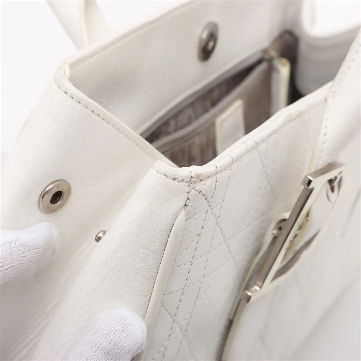Cannage Leather Handbag White — view 12
