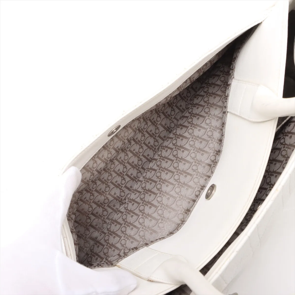 Cannage Leather Handbag White — view 10