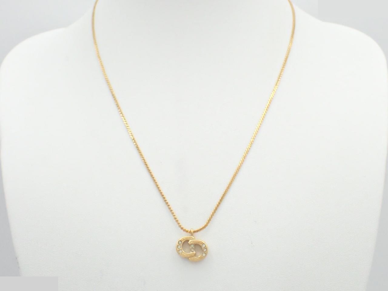 necklace — view 3