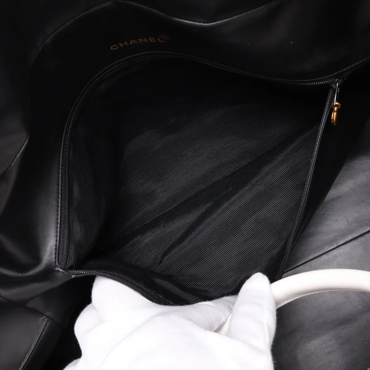Matelassé Leather Boston Bag, Logo, White, Gold Hardware, 3566930, Series 3 — view 8