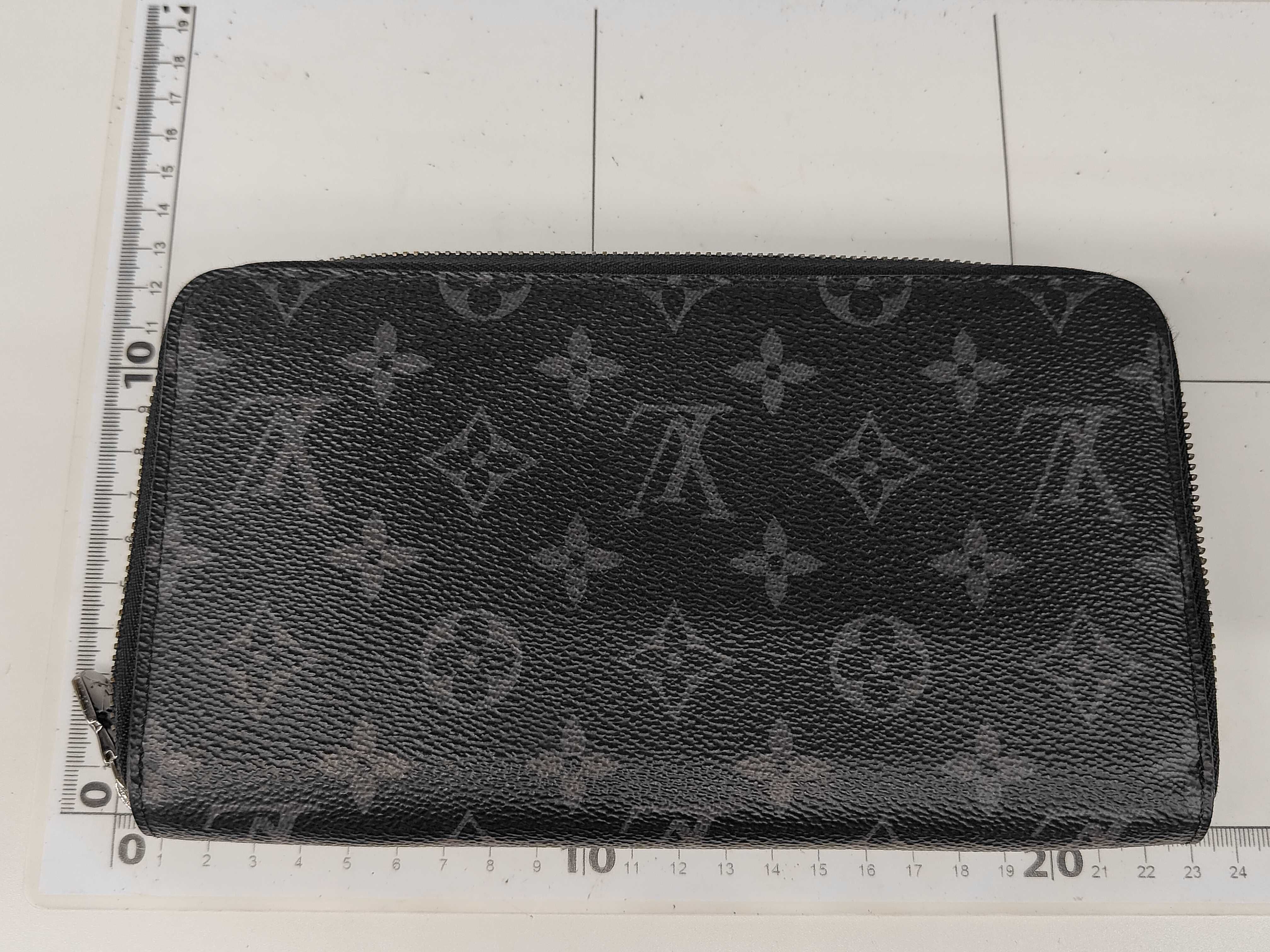 Monogram Graffiti Louis Vuitton Eclipse Zippy Organizer NM IC Chip Wallet — view 2