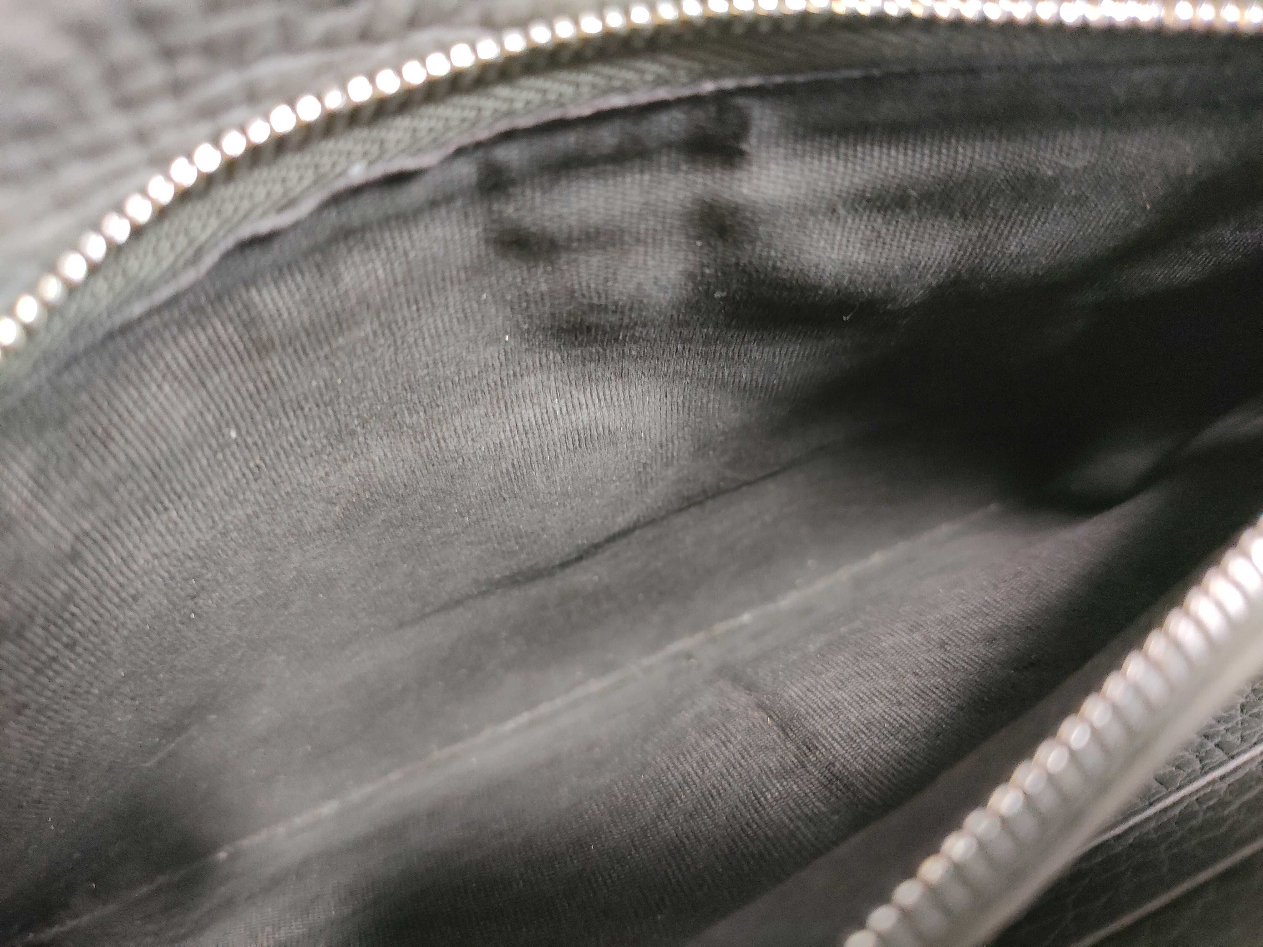 Interlocking Chain Shoulder Bag, Leather, Gray Shoulder Bag — view 11