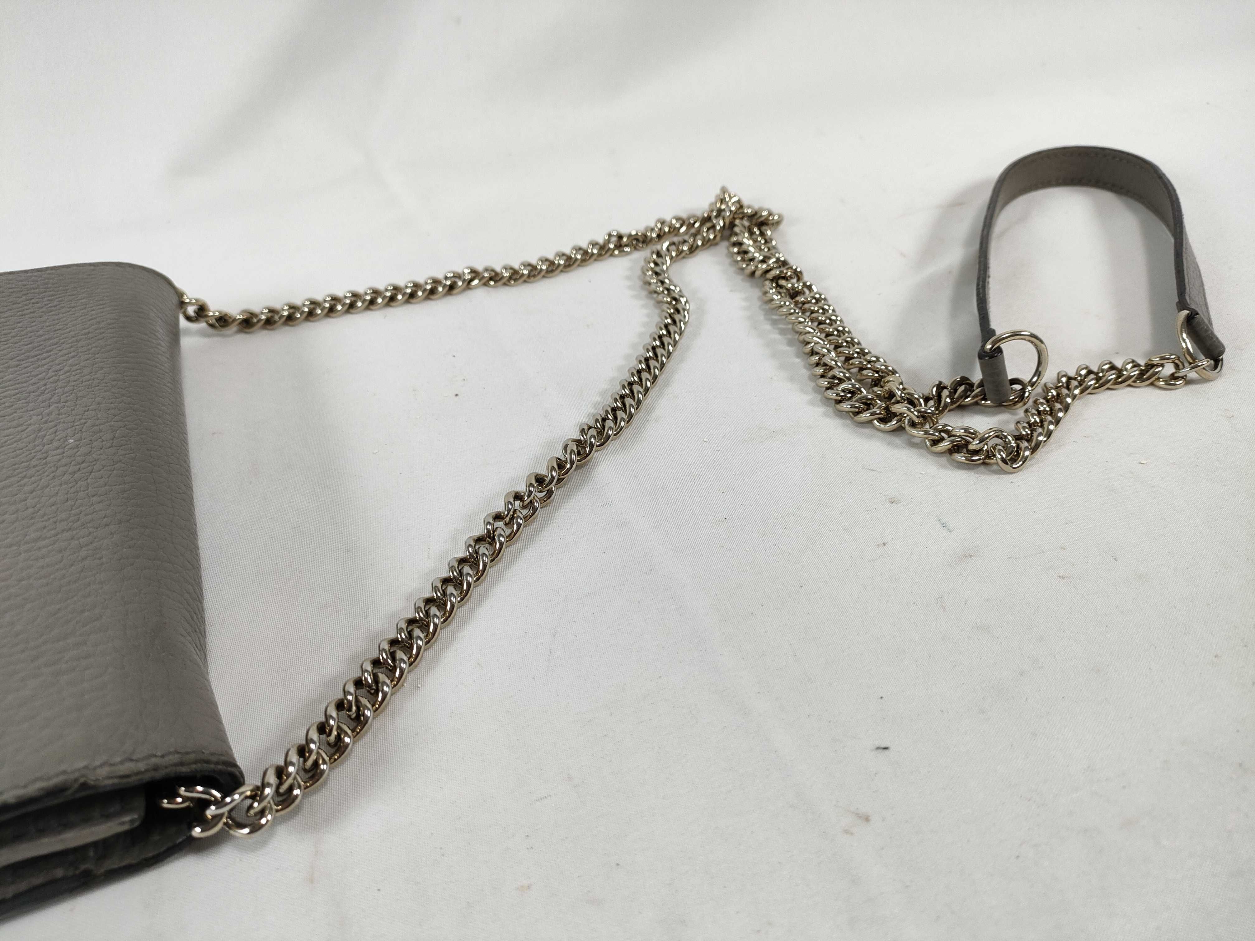 Interlocking Chain Shoulder Bag, Leather, Gray Shoulder Bag — view 3