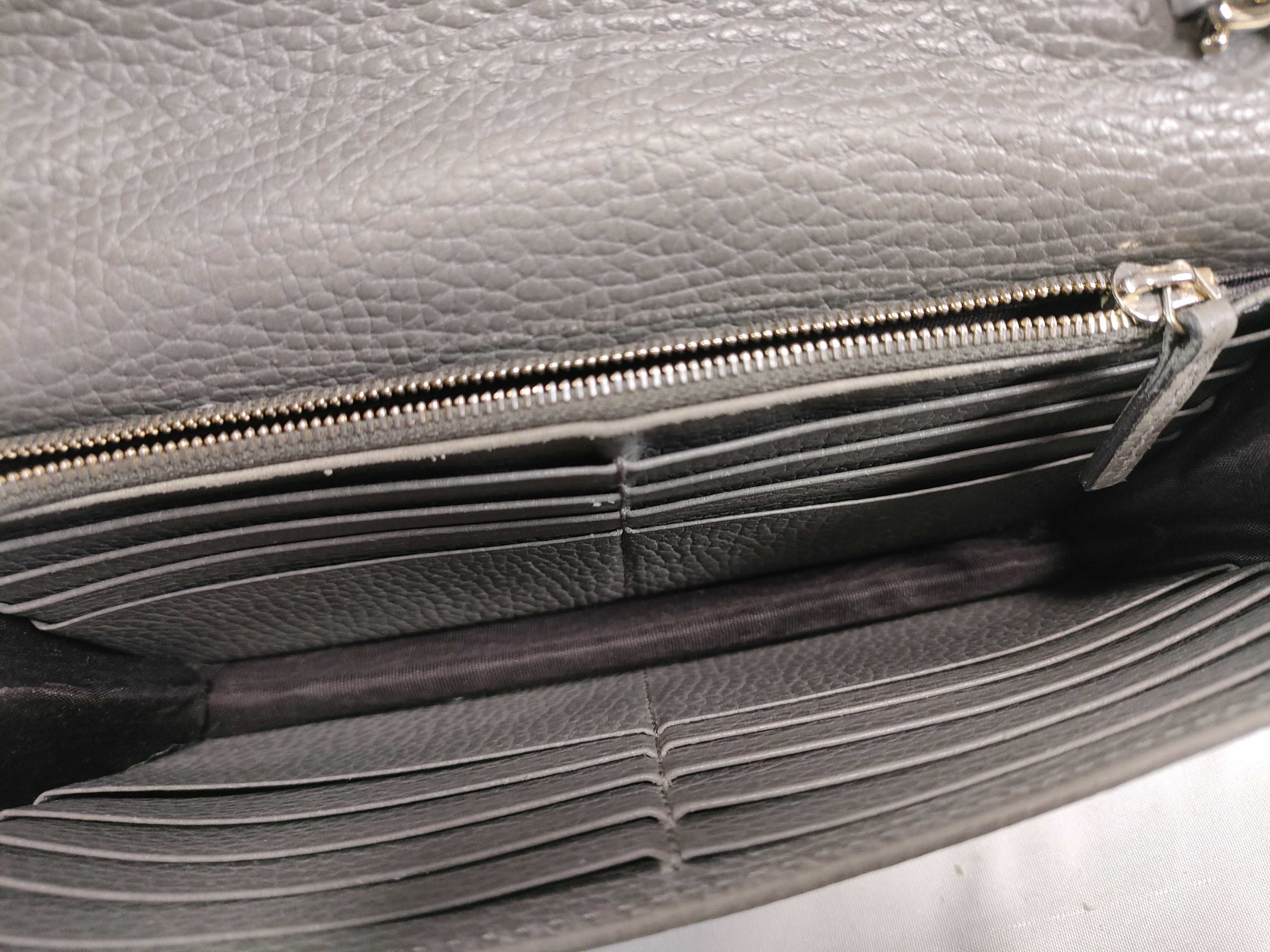 Interlocking Chain Shoulder Bag, Leather, Gray Shoulder Bag — view 10