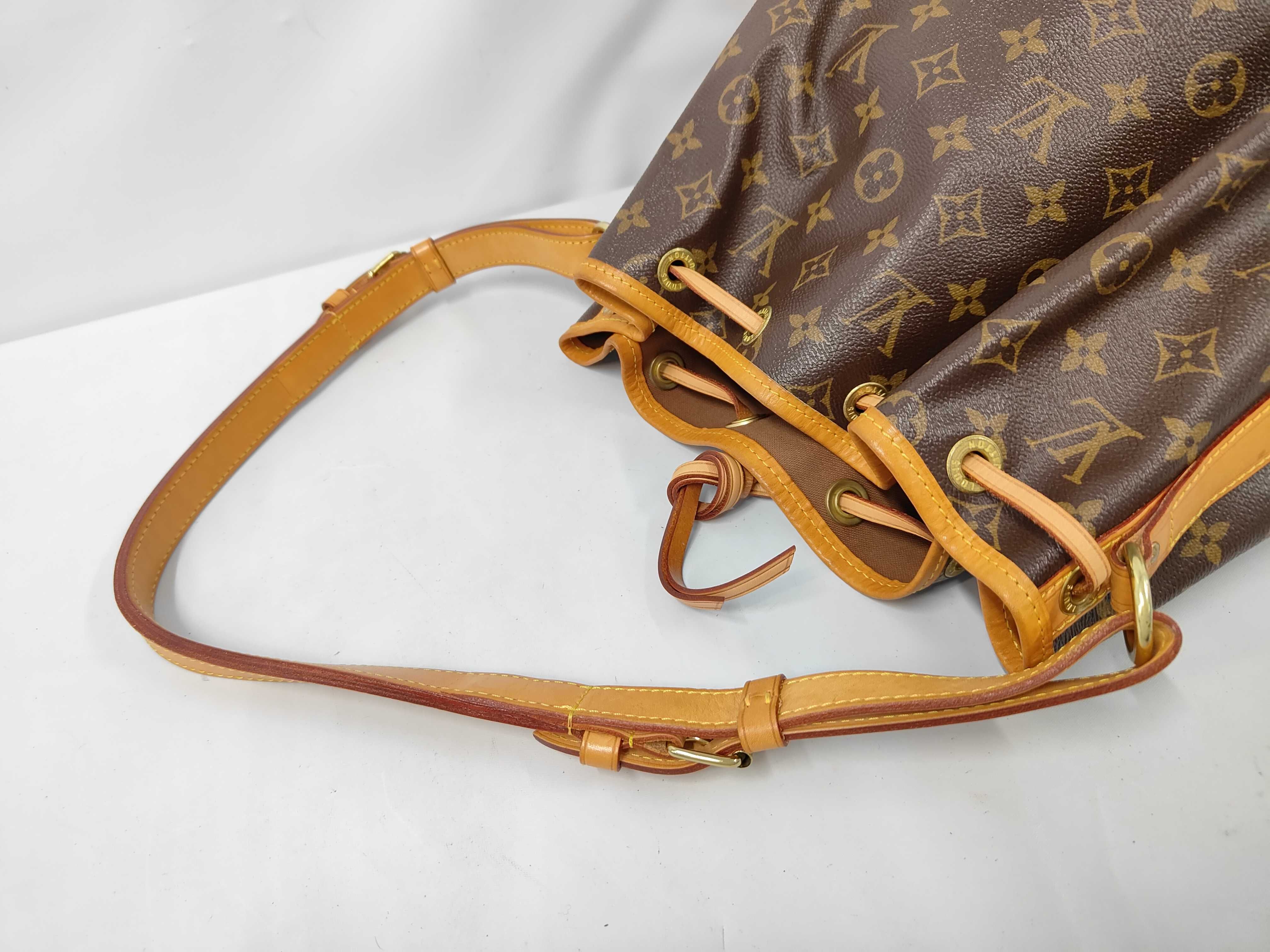 Monogram Noe SA0176 Shoulder Bag — view 5