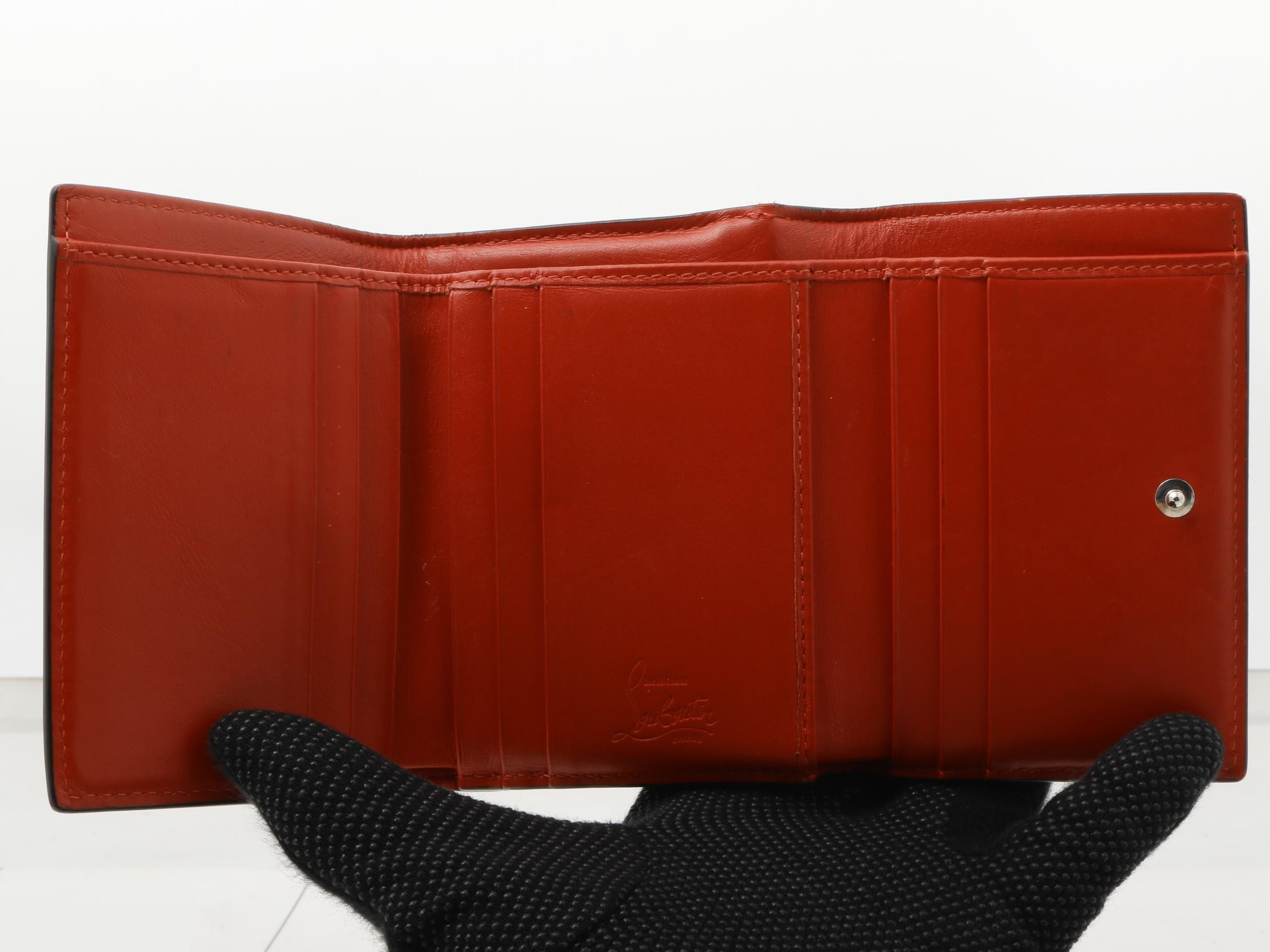 Other lines: Bags and Wallets — view 4