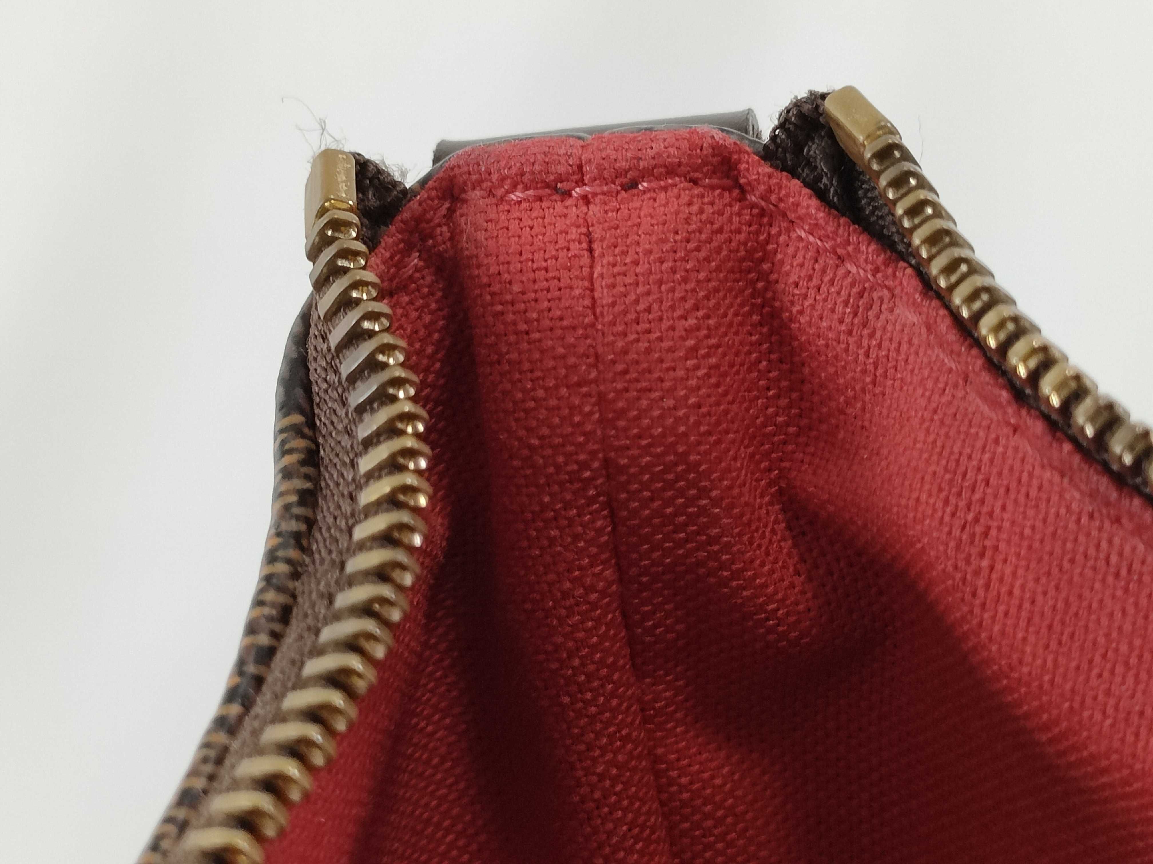 Damier Bloomsbury PM Shoulder Bag N42251 — view 9