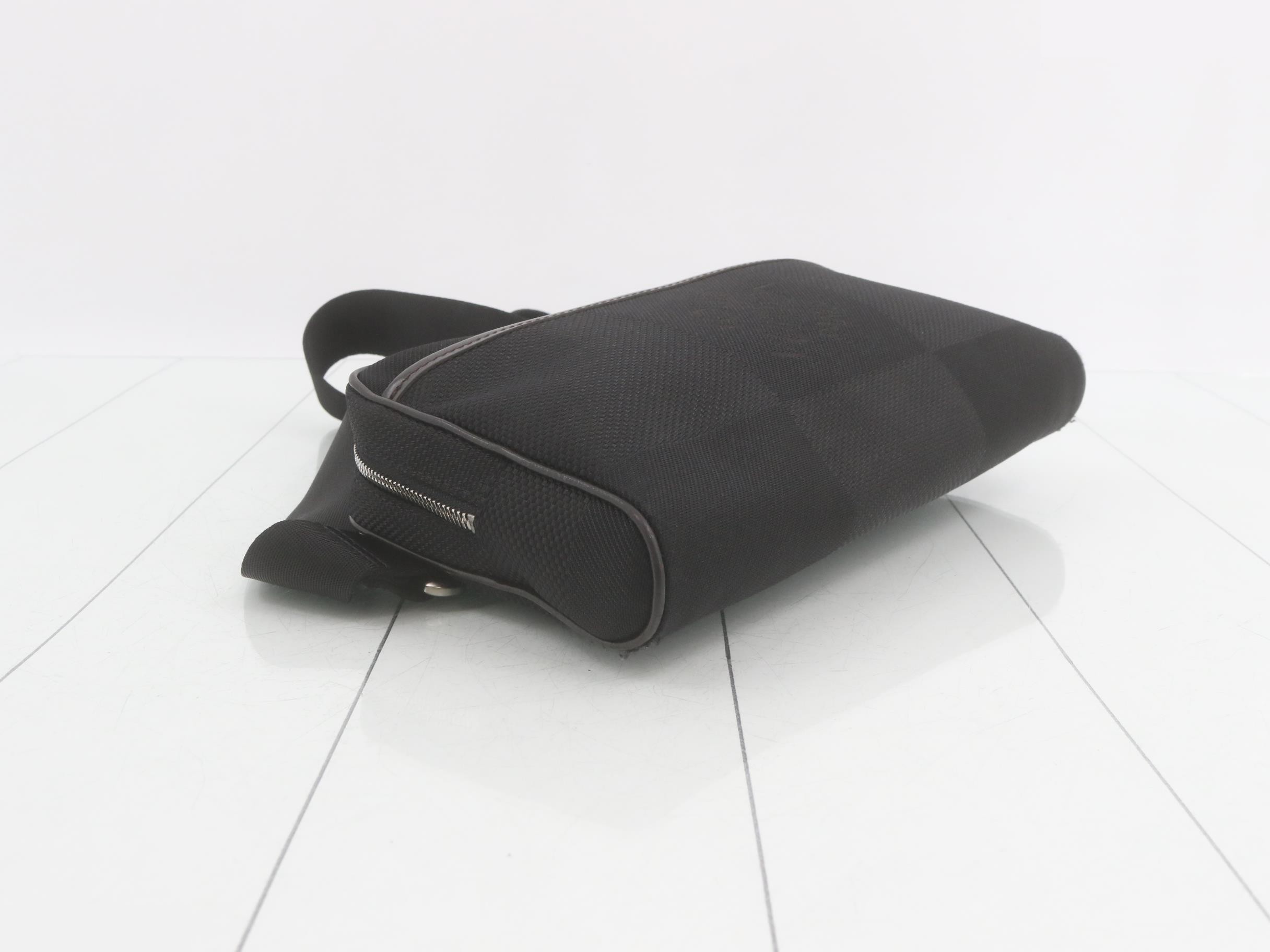 Damier Juan Acrobat — view 5