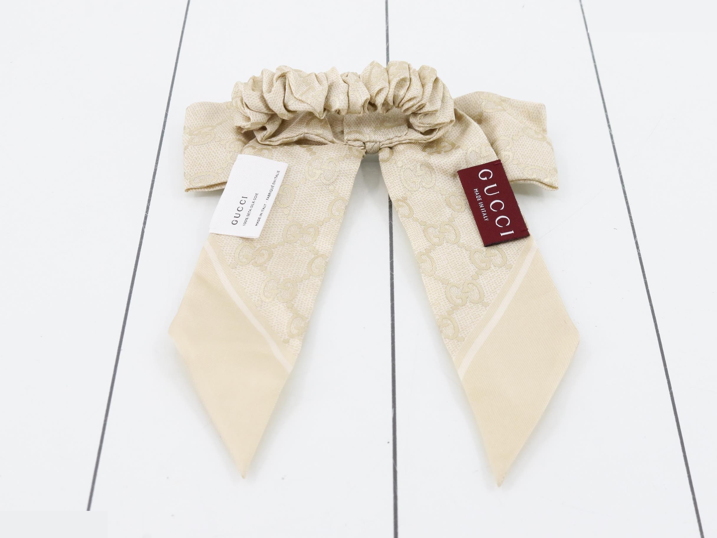 Unused scrunchie, GG brand, with box and dust bag. — view 2