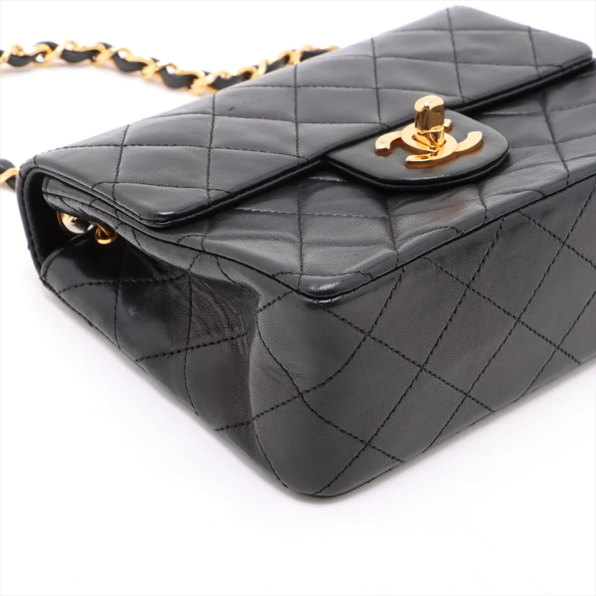 Mini Matelasse 17 Lambskin Single Flap Single Chain Bag Black Gold Hardware 1173269 No. 1 A01115 — view 4