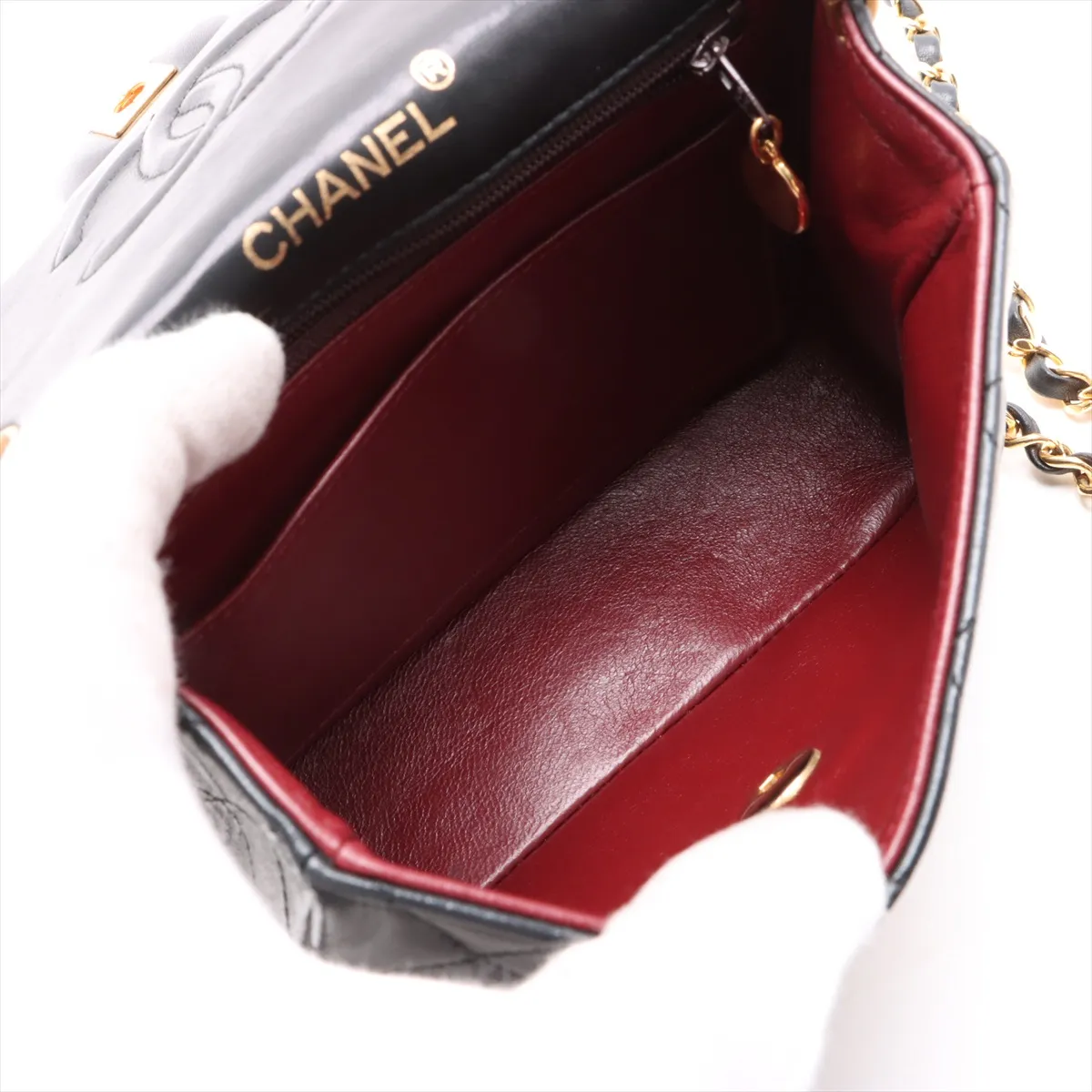 Mini Matelasse 17 Lambskin Single Flap Single Chain Bag Black Gold Hardware 1173269 No. 1 A01115 — view 6