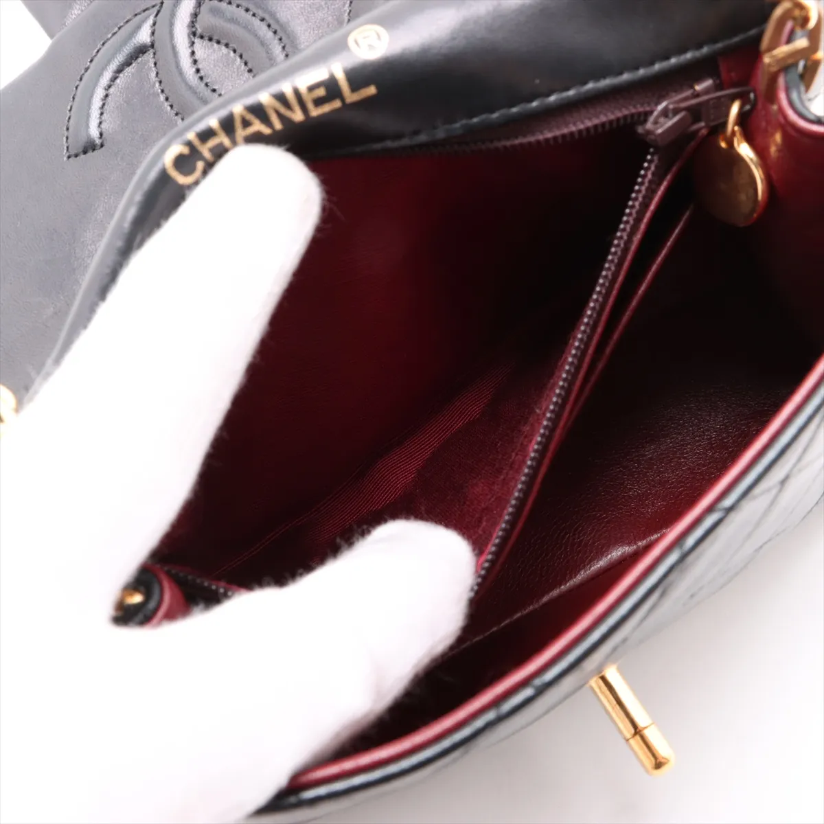 Mini Matelasse 17 Lambskin Single Flap Single Chain Bag Black Gold Hardware 1173269 No. 1 A01115 — view 7