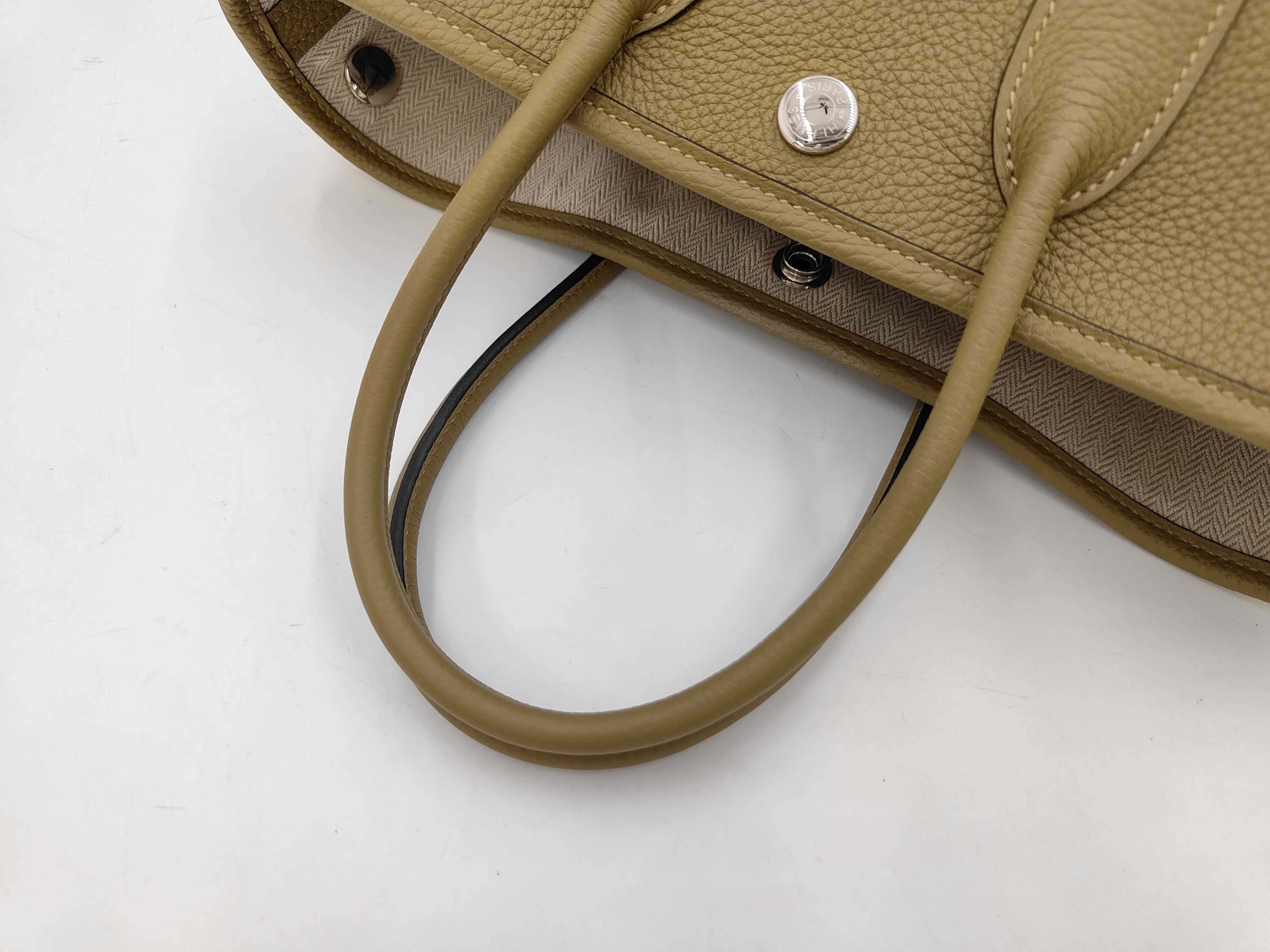 Garden Party Neo Dune Togo Silver Hardware G Stamp Handbag — view 6