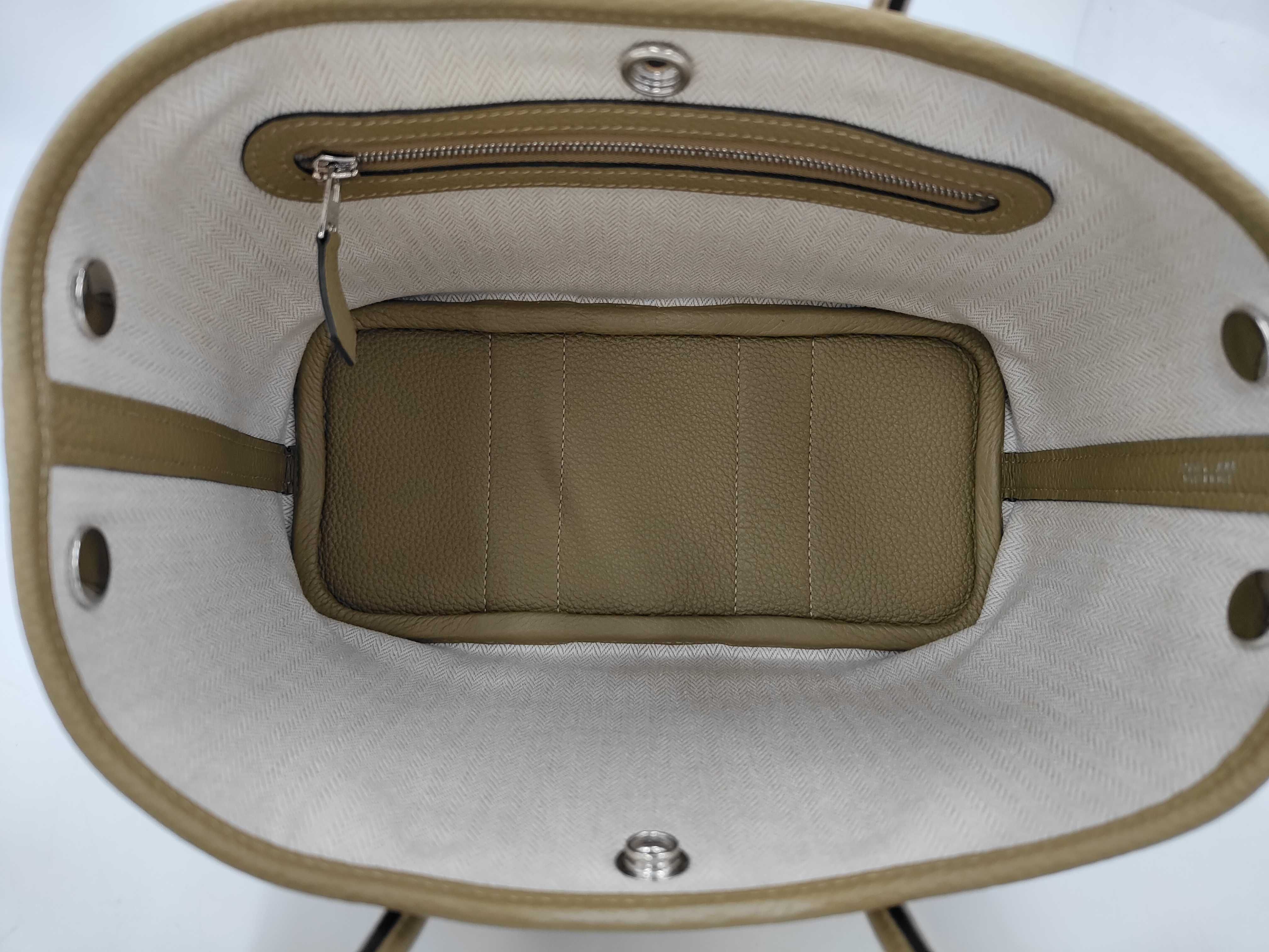 Garden Party Neo Dune Togo Silver Hardware G Stamp Handbag — view 7