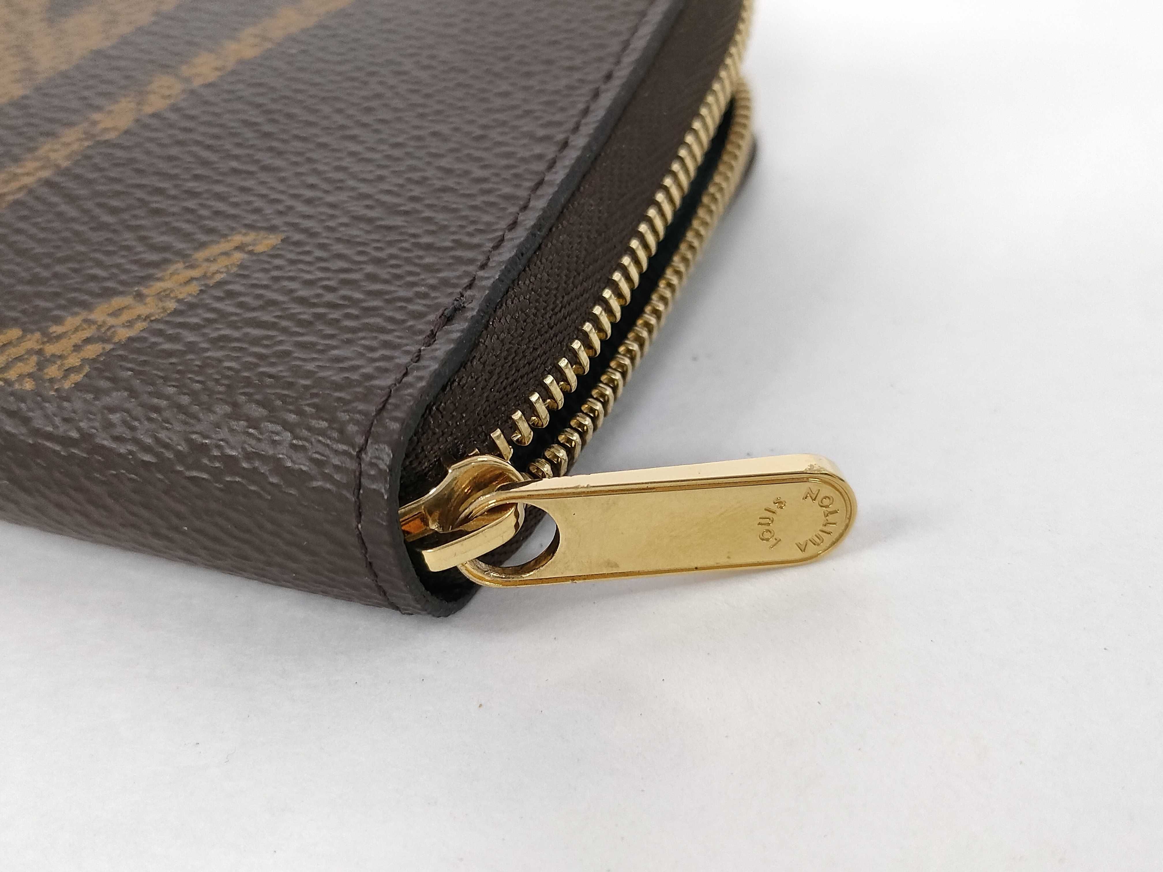 LV Mini Wallet — view 12