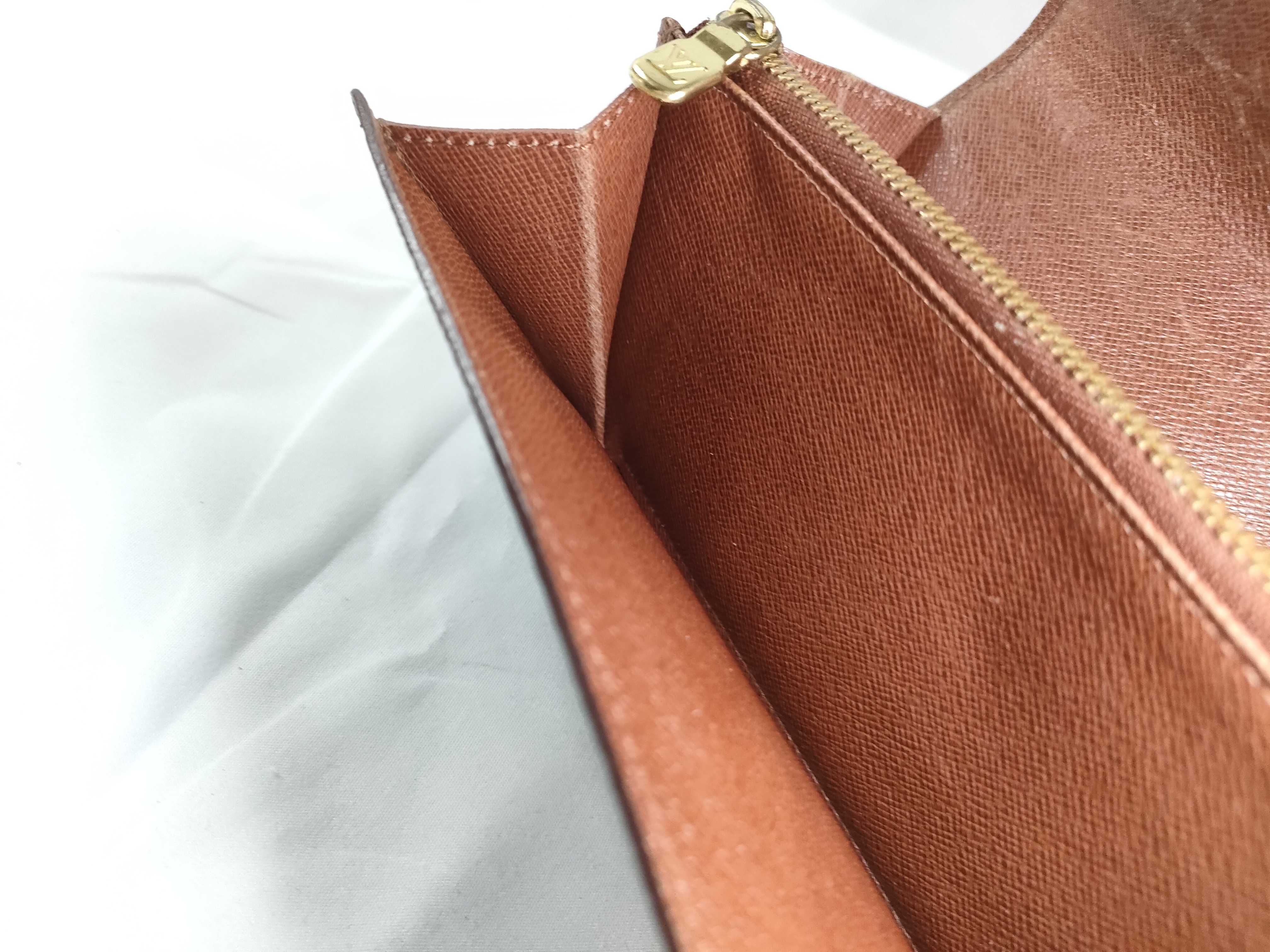 Monogram Louis Vuitton Portefeuille Sarah Wallet — view 11