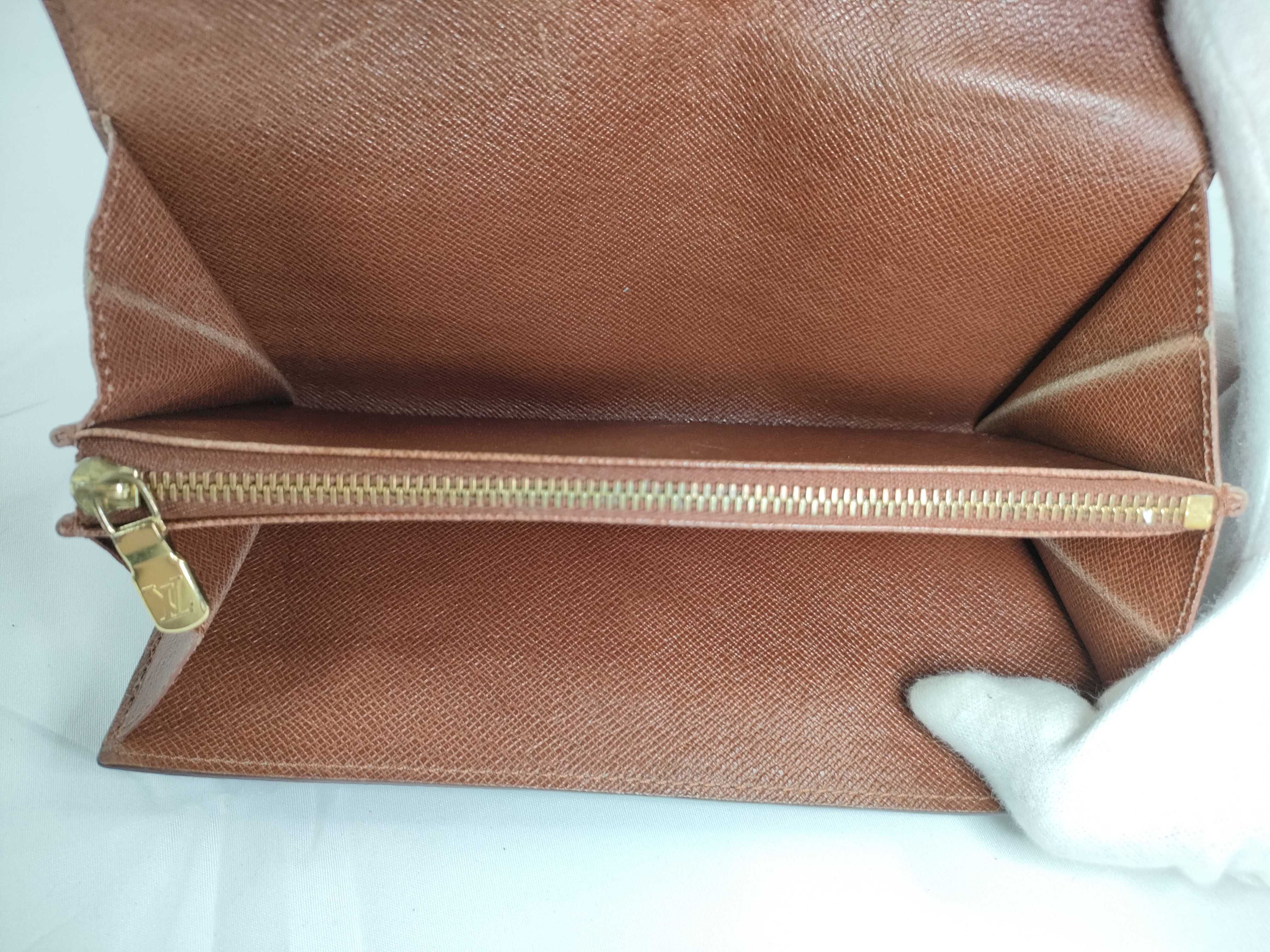Monogram Louis Vuitton Portefeuille Sarah Wallet — view 10