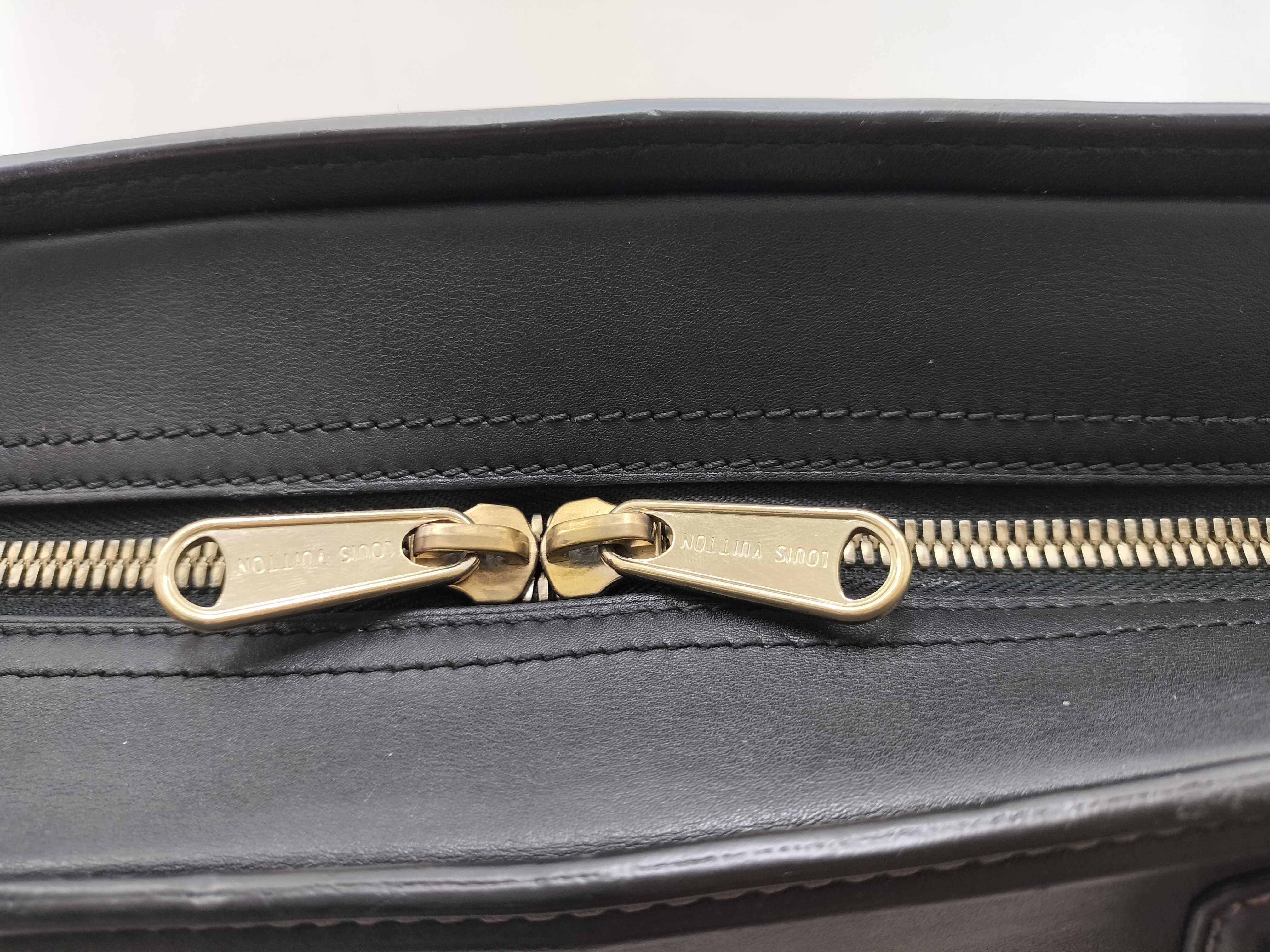 Cuir Vecchia Calf Leather Business Bag Black Serial Business Bag — view 9