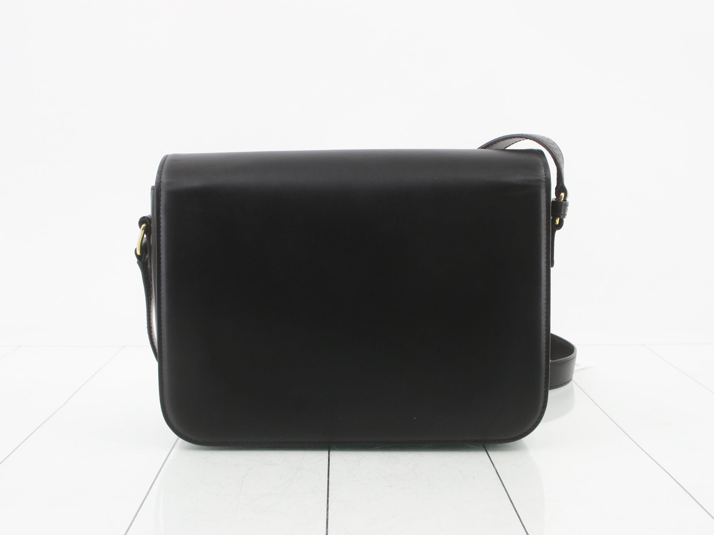 Triomphe Leather Black Shoulder Bag 307 — view 2