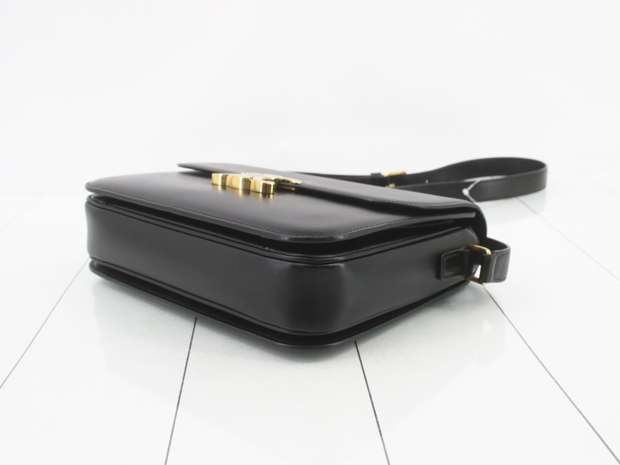 Triomphe Leather Black Shoulder Bag 307 — view 6