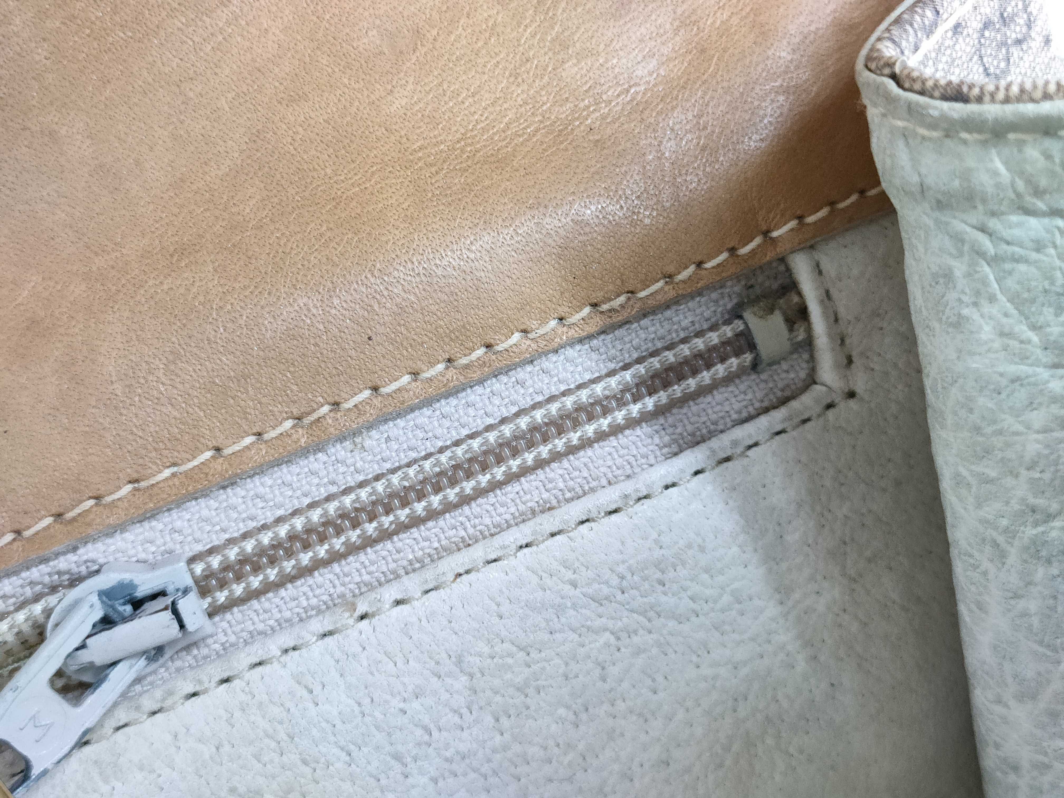 GG Gucci Micro GG Pattern Shoulder Bag — view 14