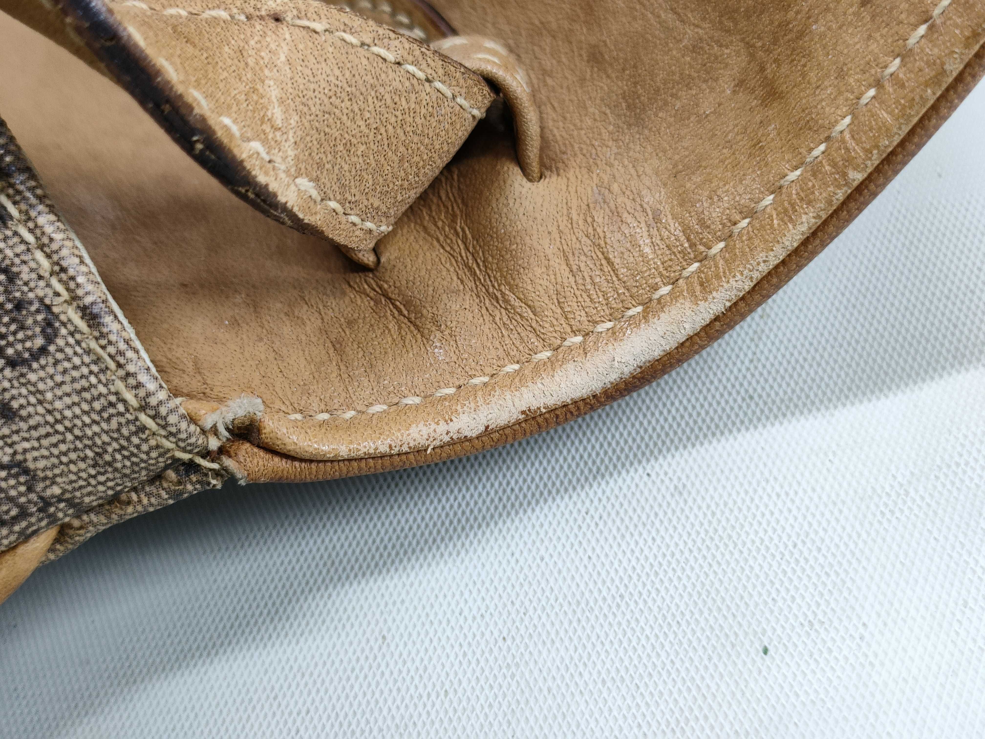 GG Gucci Micro GG Pattern Shoulder Bag — view 15